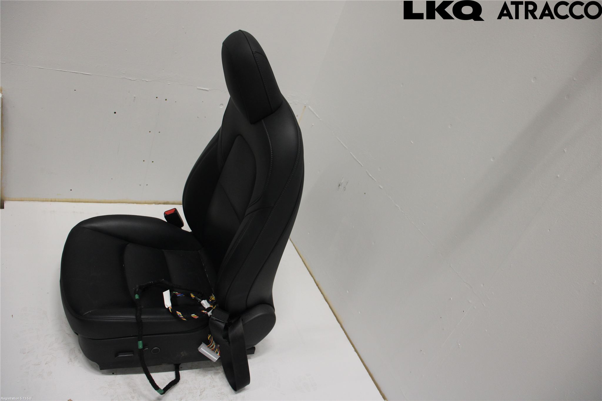 Tesla MODEL 3 17- Inredning Stol Fram Vä