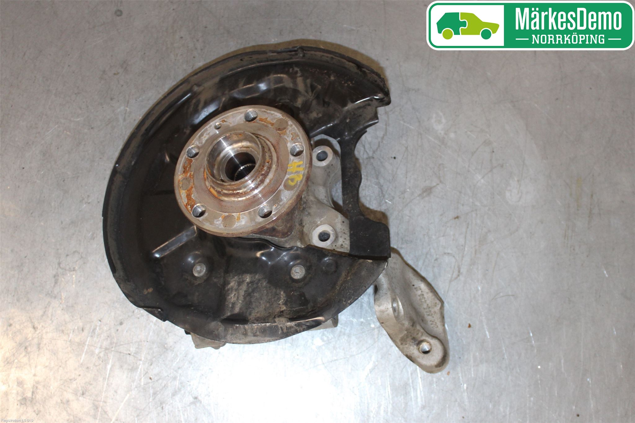 Volkswagen VW PASSAT 15-19 Hjullagerhus-Spindel Hö B