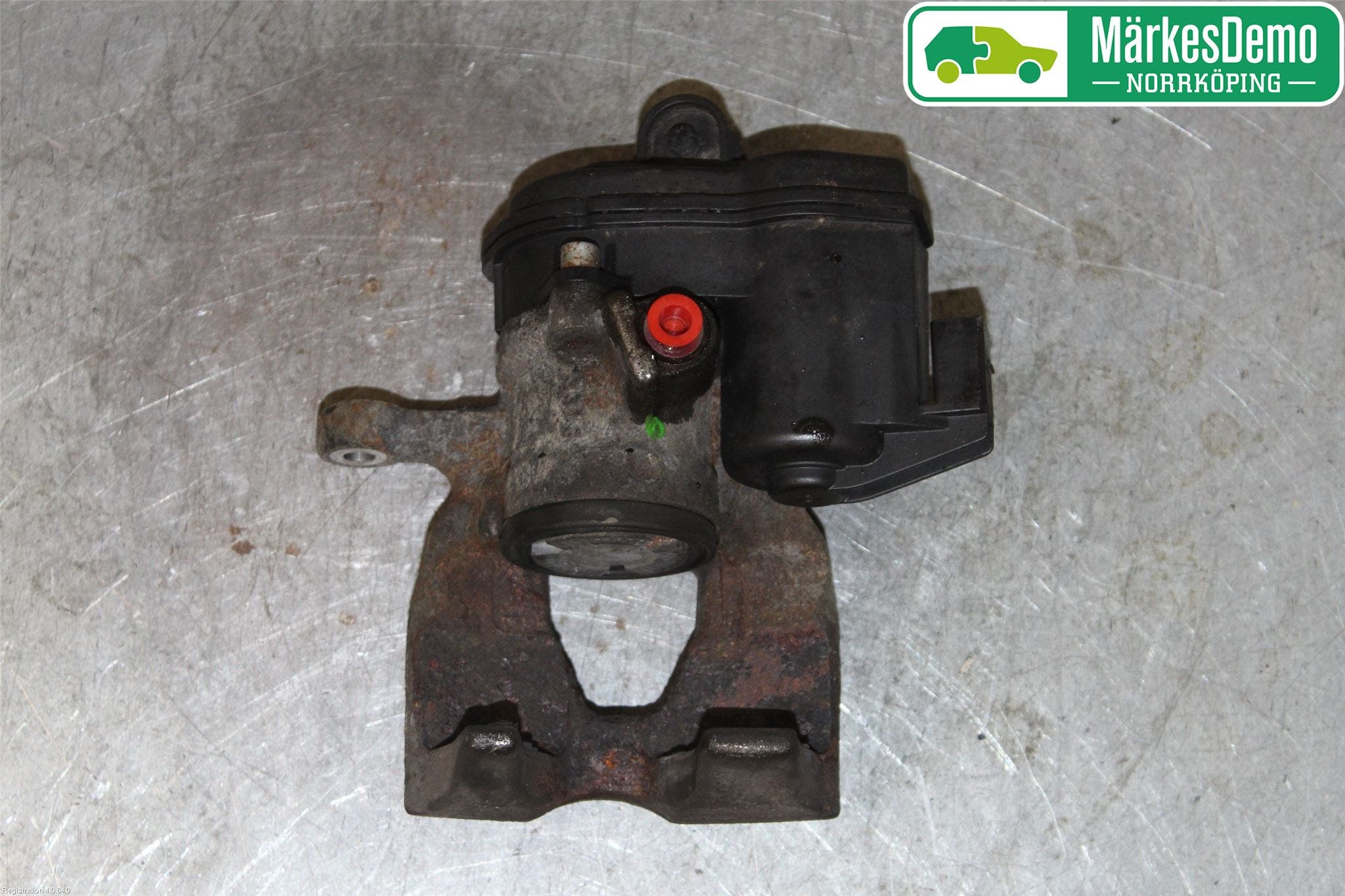 Audi A4/S4 B9 16-19 Bromsok Bak Höger