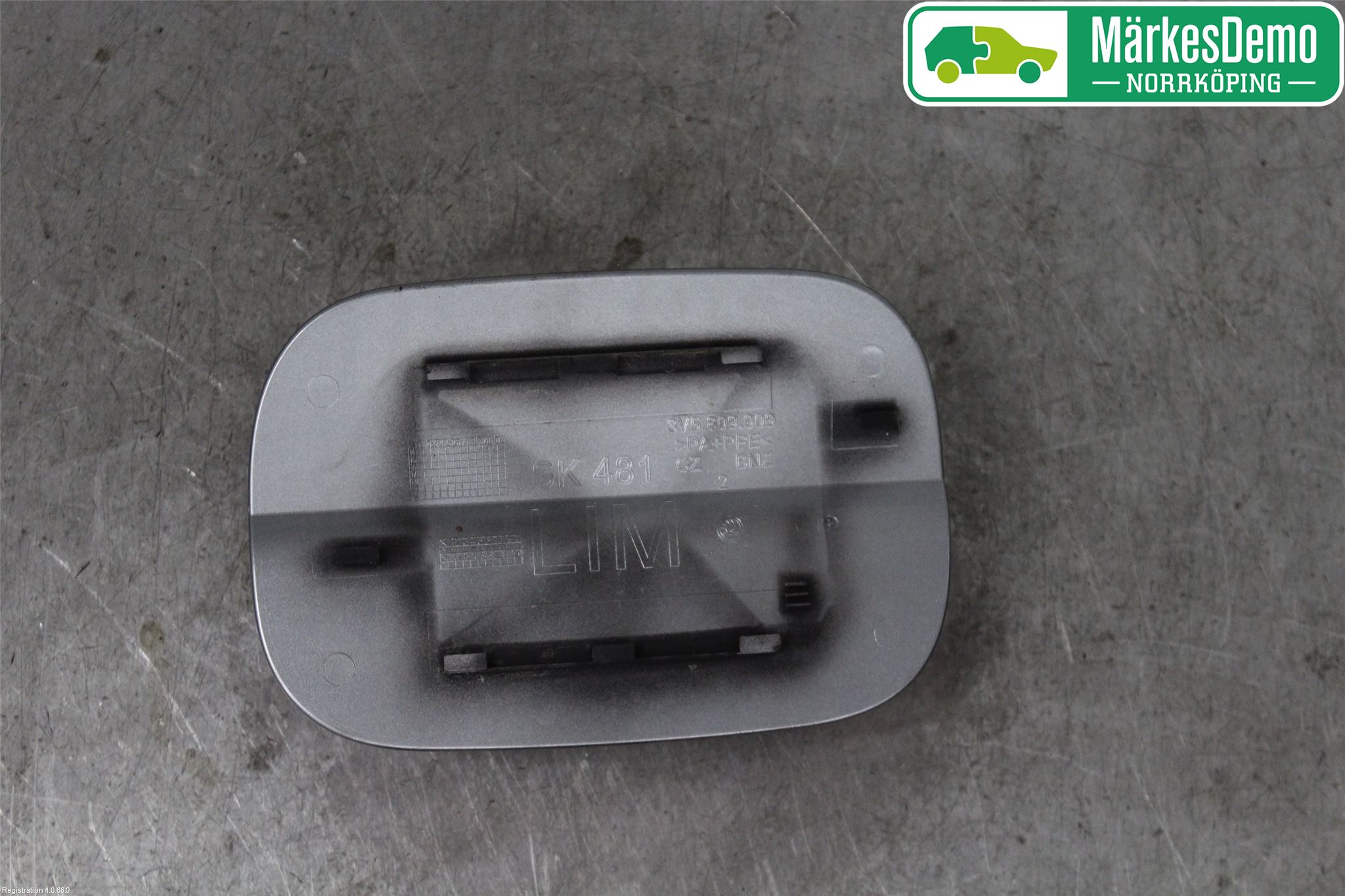 Skoda SUPERB 16-24 Tanklucka