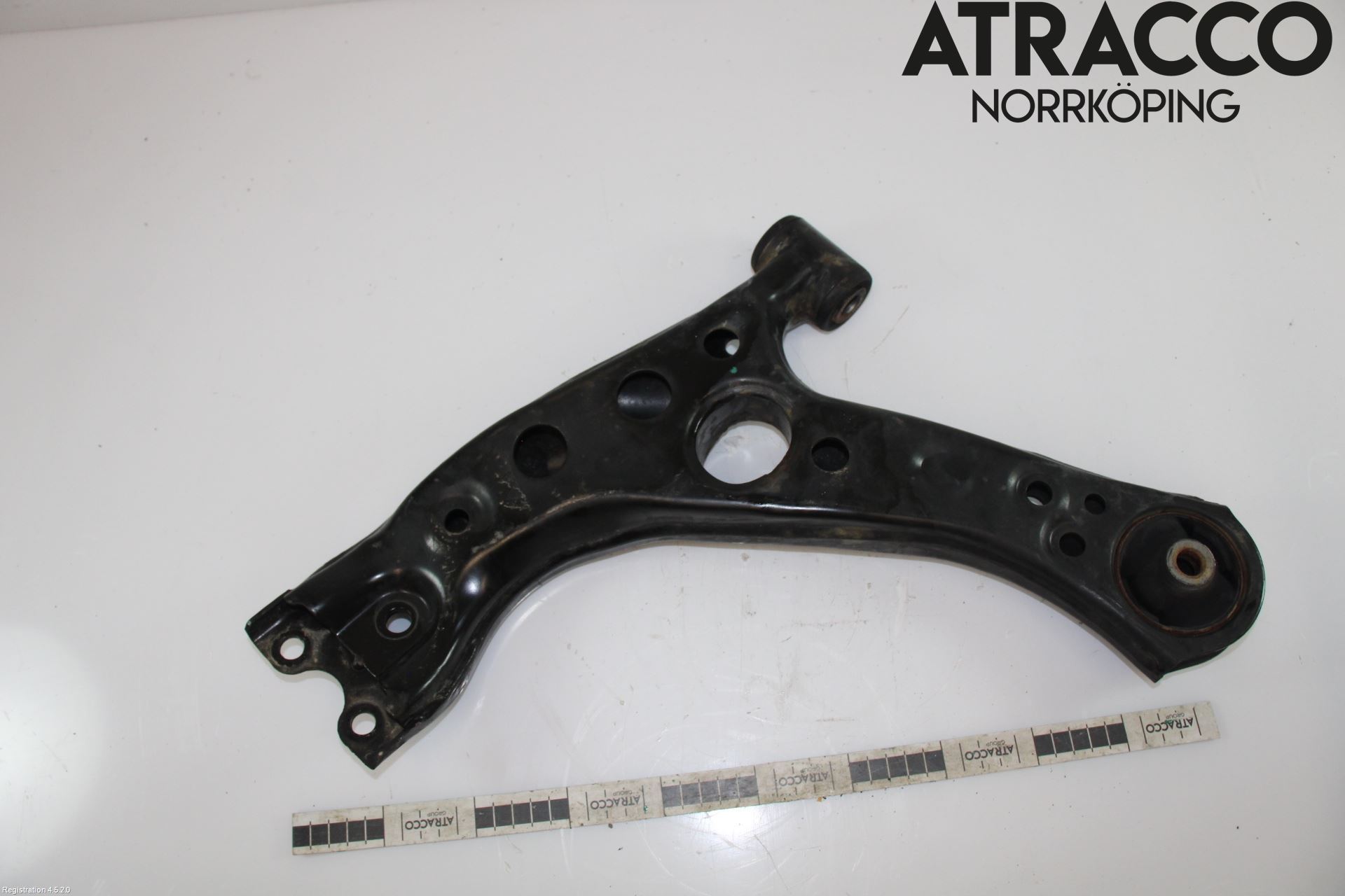 Toyota C-HR 16-23 Bärarm Fram Undre Hö