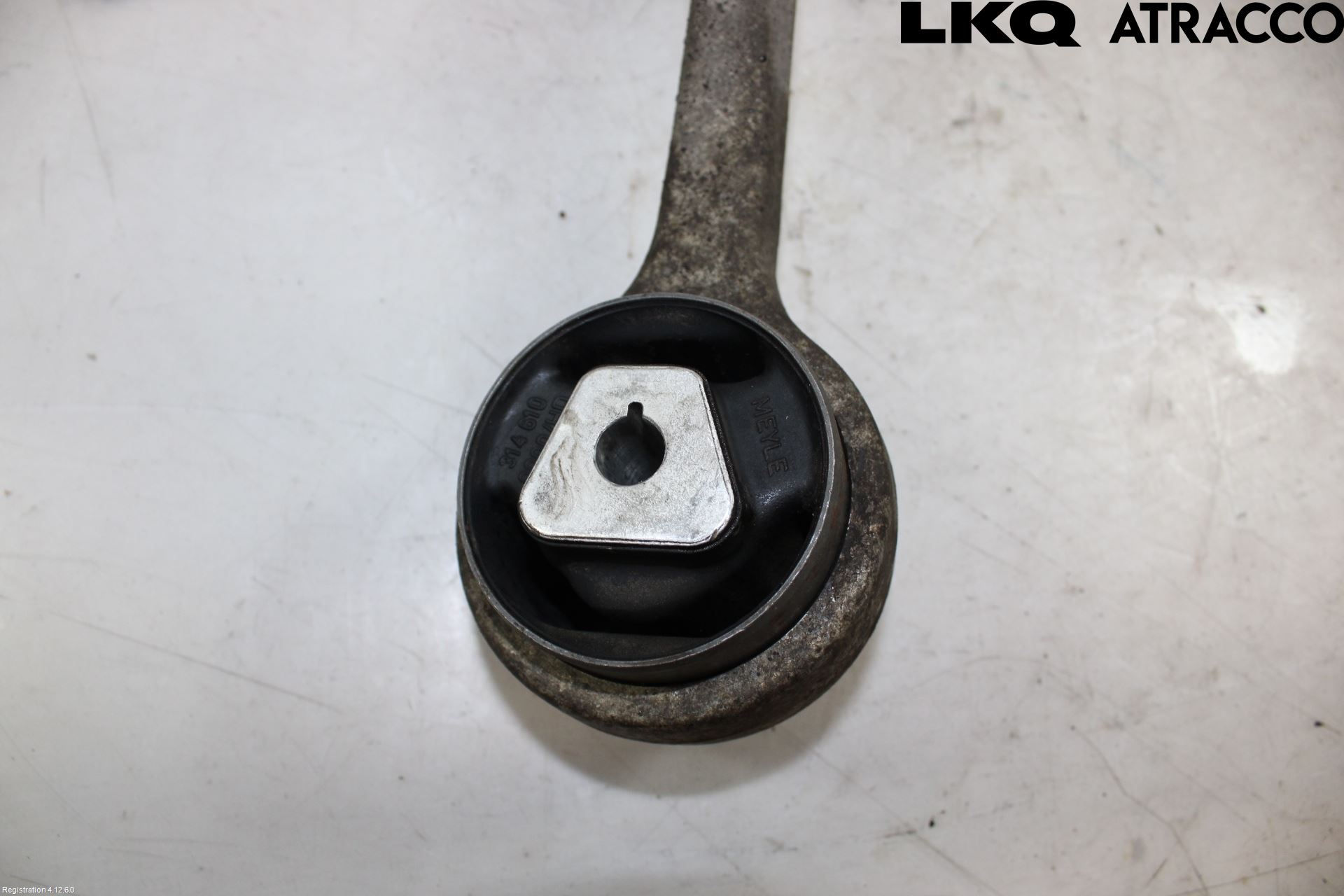 BMW 5 E60/61 Sed/Tou 02-10 Bärarm Fram Undre Hö