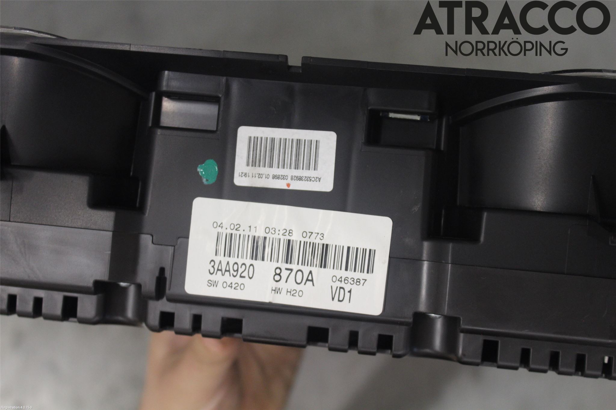 Volkswagen VW PASSAT 11-14 Instrument Komb
