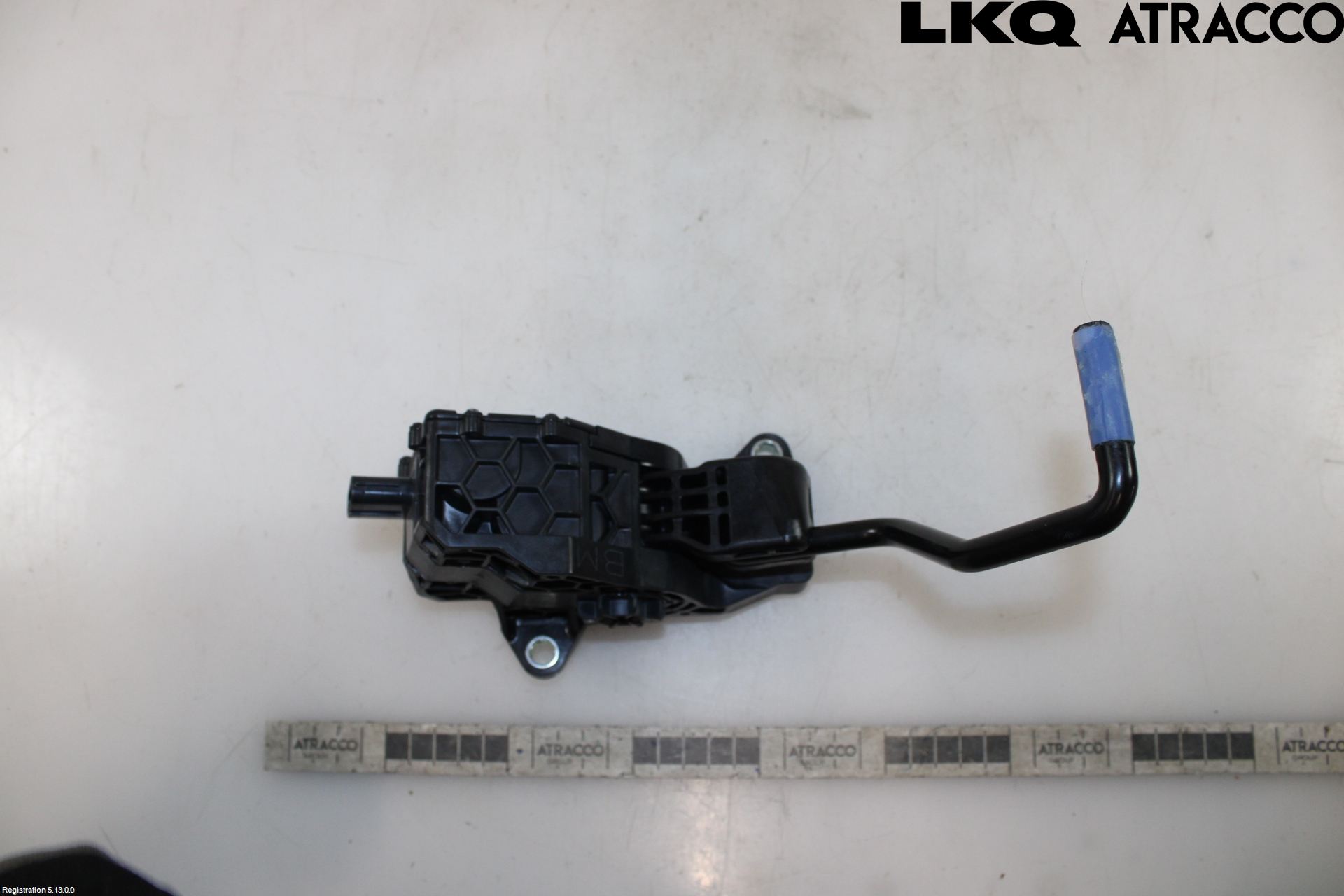 Lexus UX/300e 19- Gaspedal