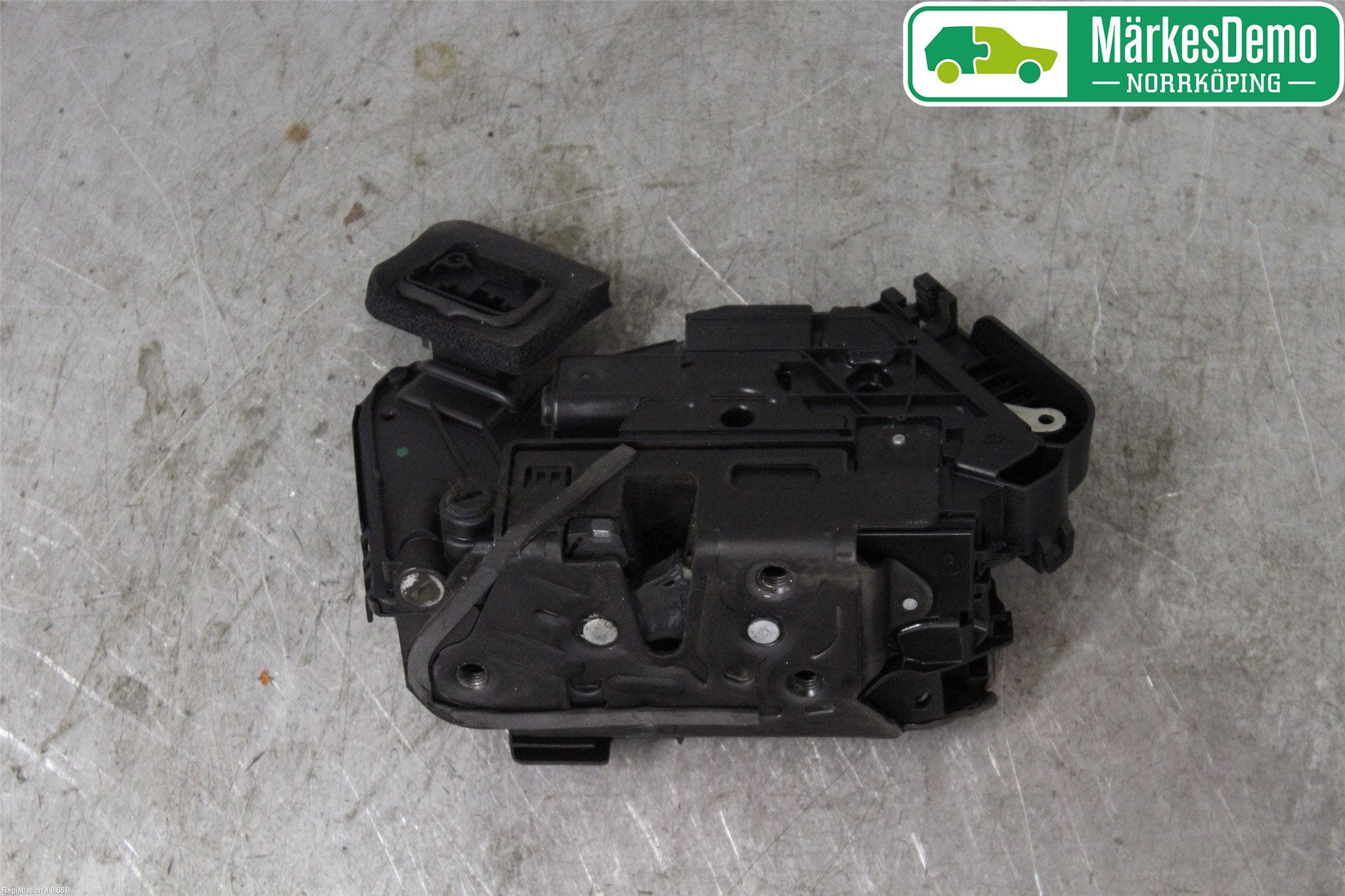 Skoda FABIA 15-21 Låskista-Dörrlås