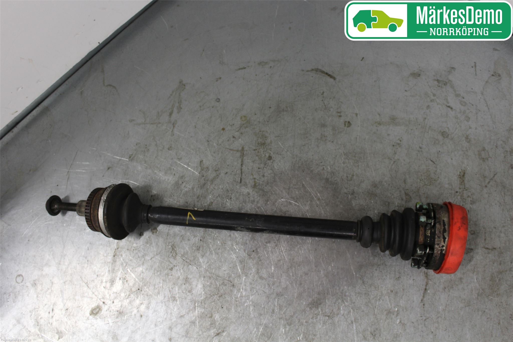 Audi A6/S6     97-05 Drivaxel Bak Vänster
