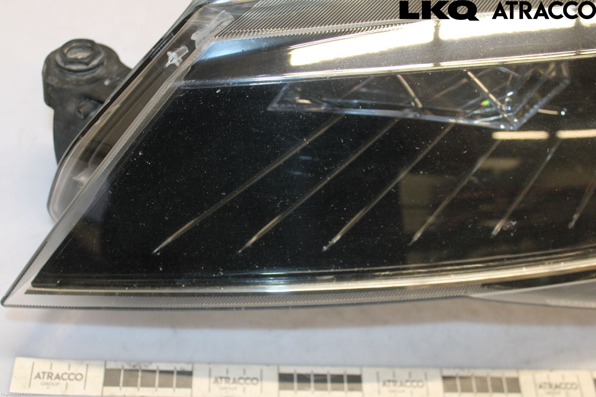 Skoda SUPERB 09-15 Strålkastare Vänster