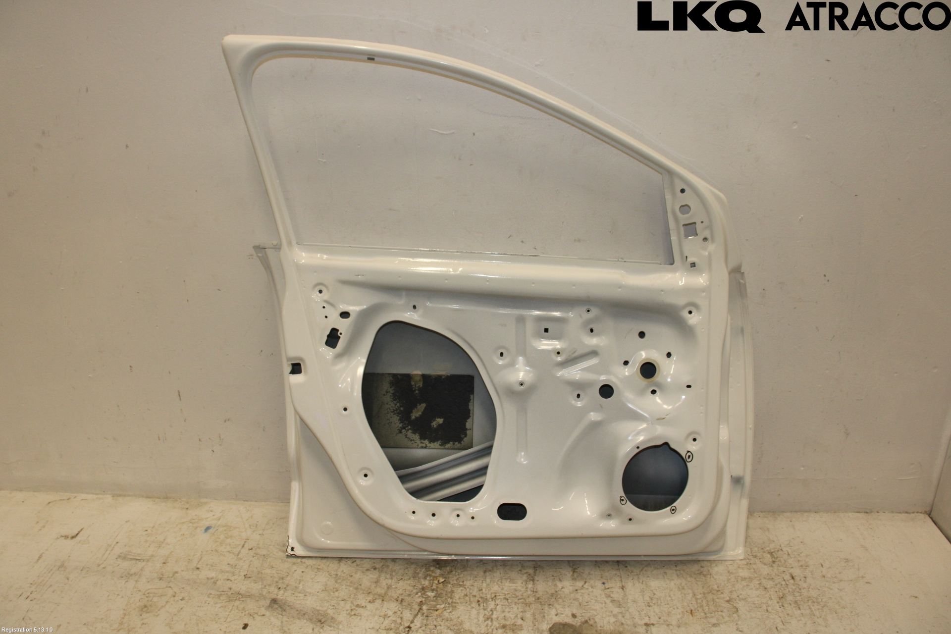 Volkswagen VW POLO 10-17 Dörr Fram Vänster