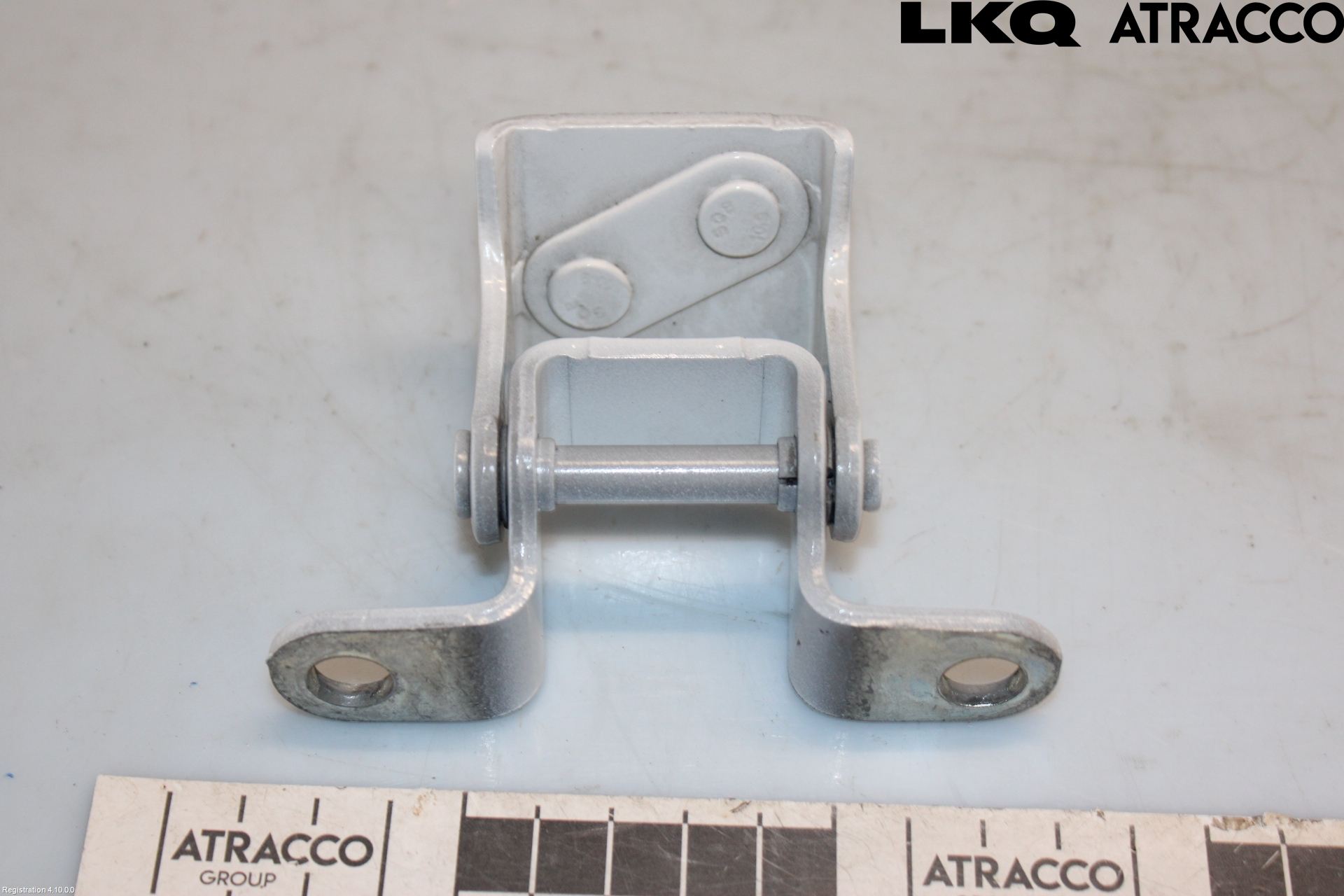 MG 4 23- Bakluckegångjärn Vä