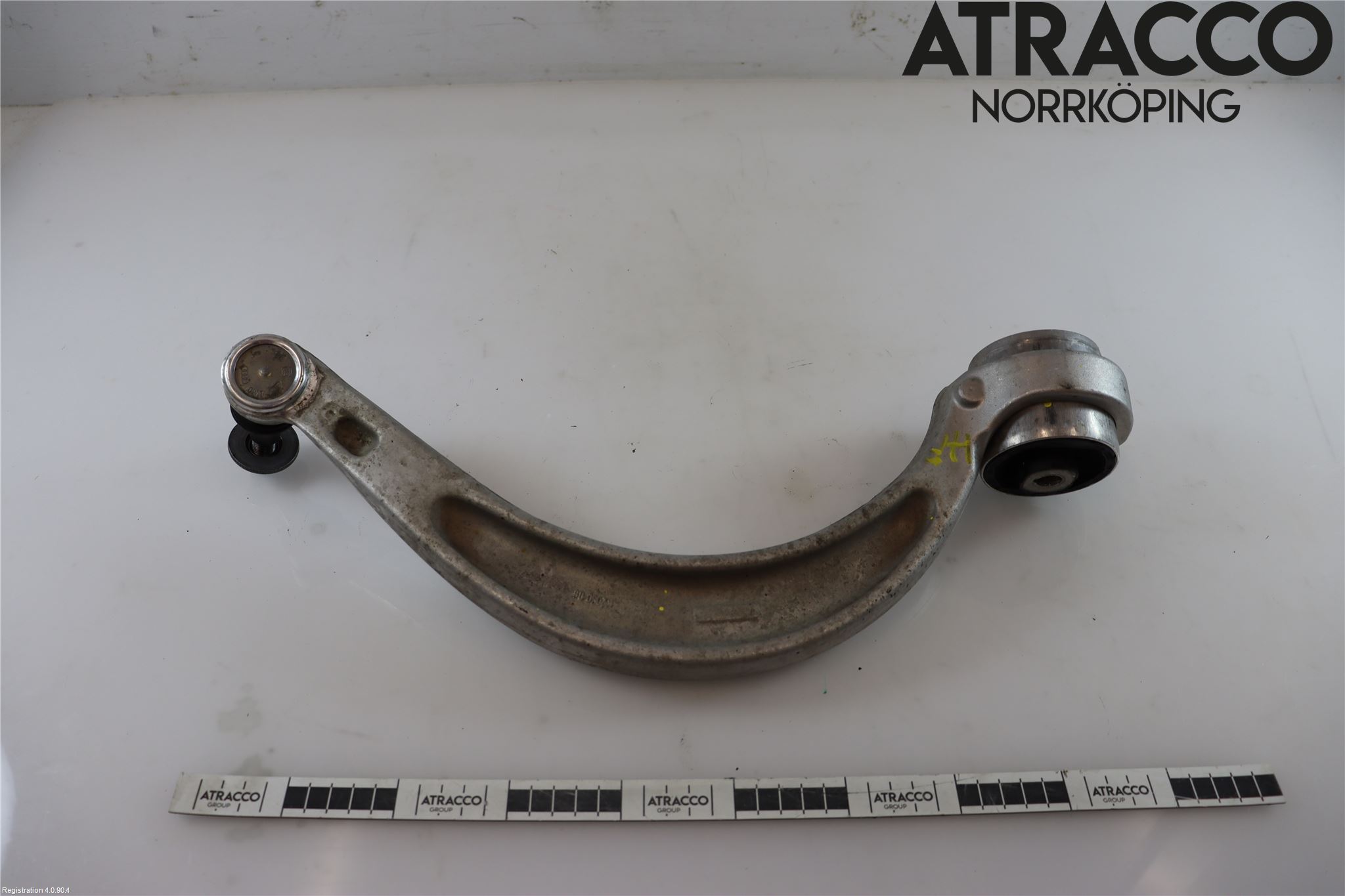 Audi A4/S4 B9 20- Bärarm Fram Undre Hö