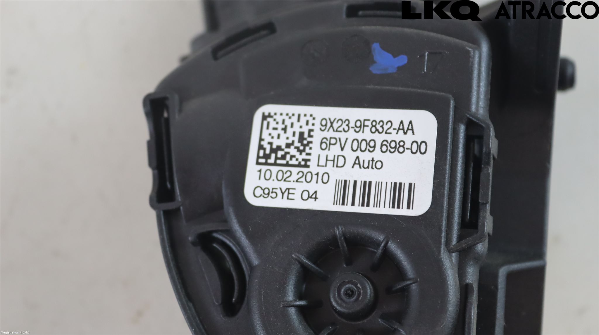 Jaguar XJ X351        10- Gaspedal