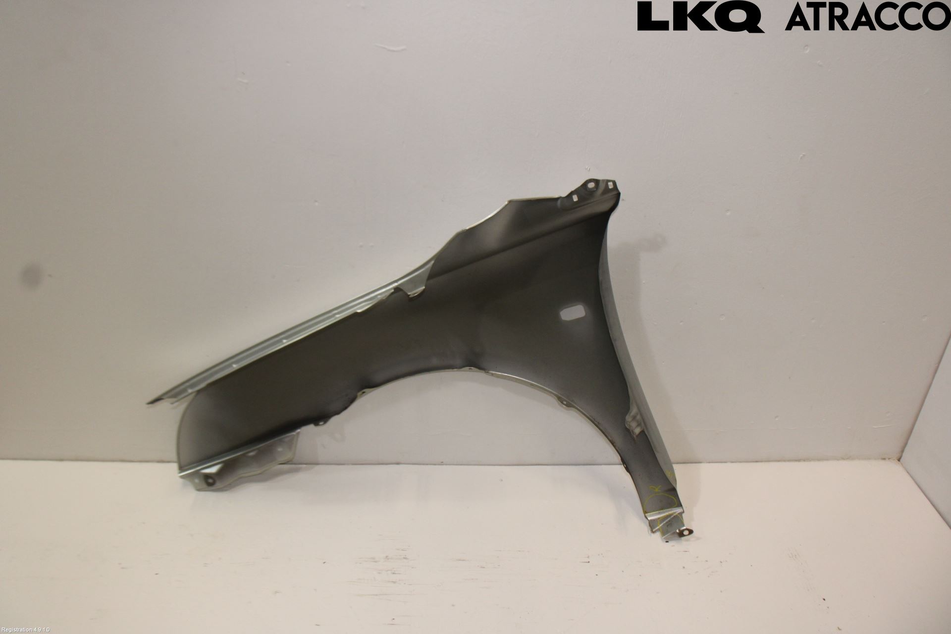 Toyota AVENSIS 03-06 Skärm Fram Höger