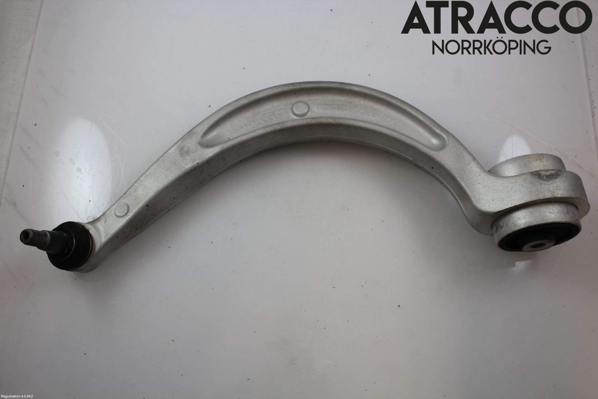 Audi A4/S4 B9 16-19 Bärarm Fram Övre Hö