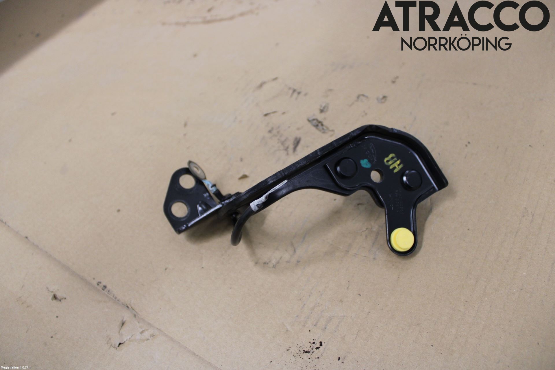 Jaguar F-PACE Bakluckegångjärn Hö