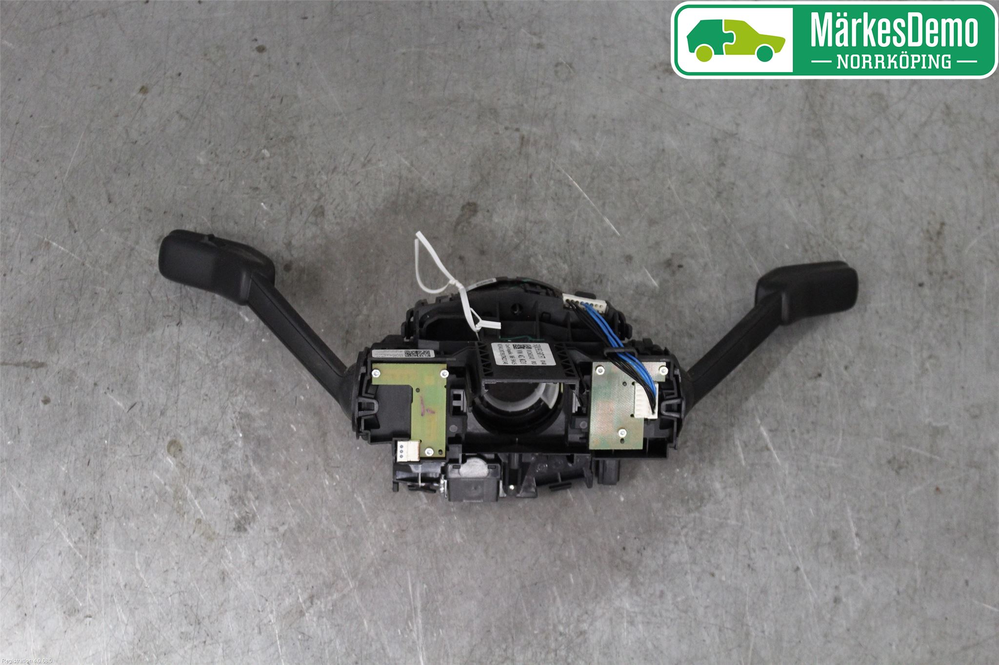 Volkswagen VW GOLF / E-GOLF VII 13-20 Spakcentral