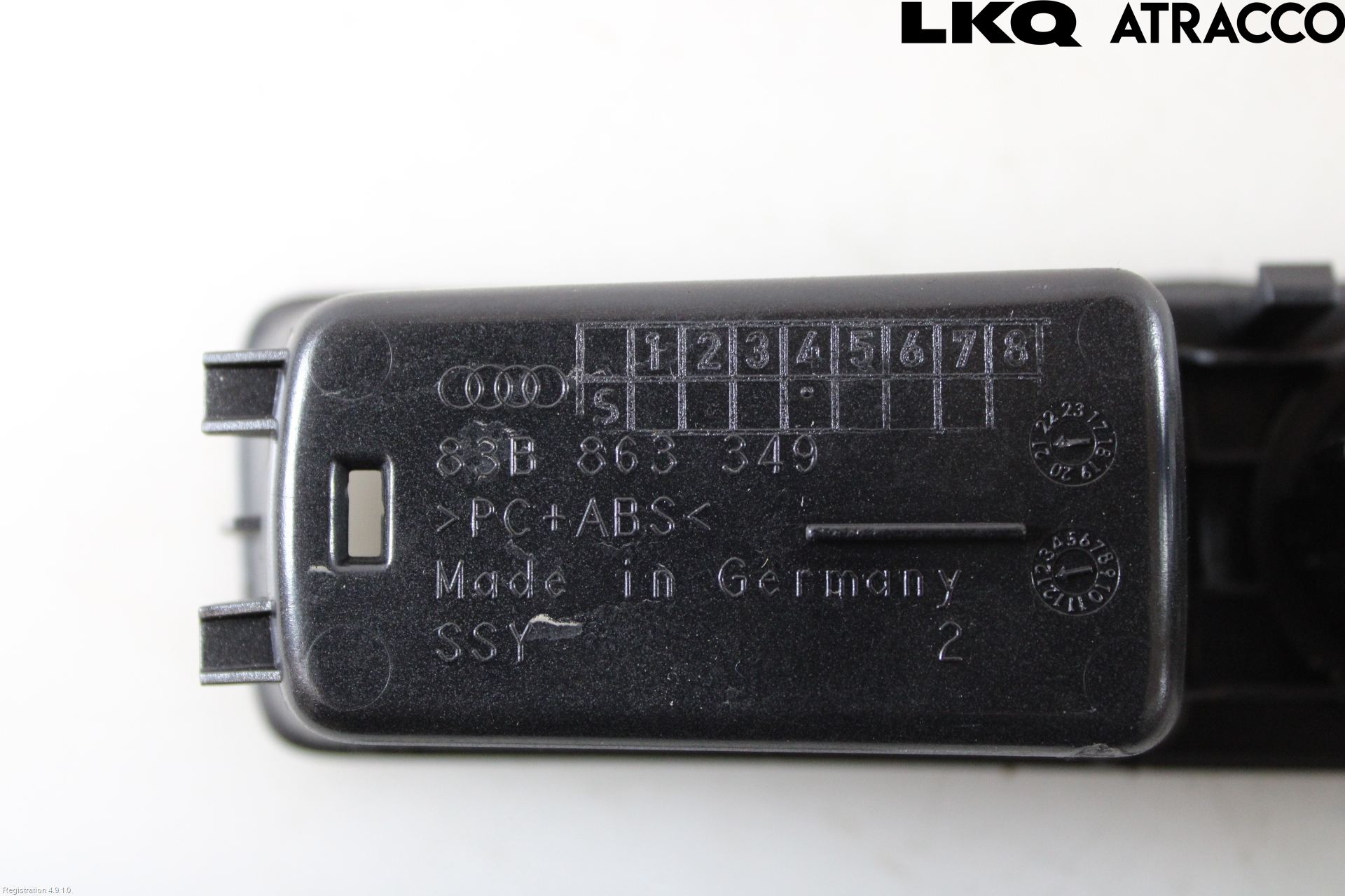 Audi Q3 F3 19- Instrumentbräda Förvaringsfack