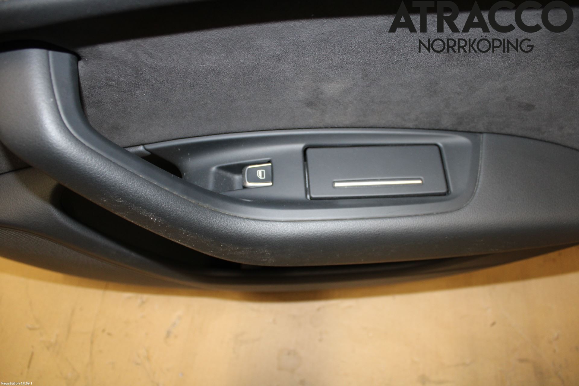 Audi A6 ALLROAD 12-18 Dörrklädsel Hö