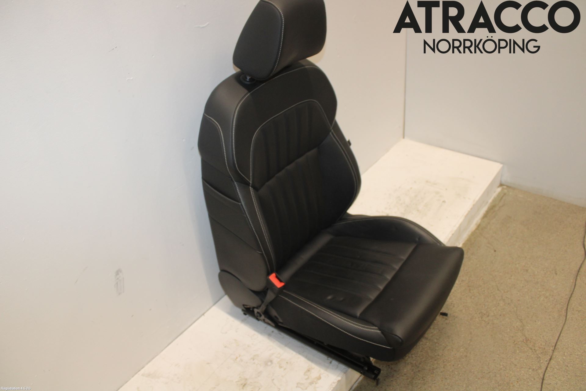 Skoda SUPERB 16-24 Inredning Stol Fram Vä