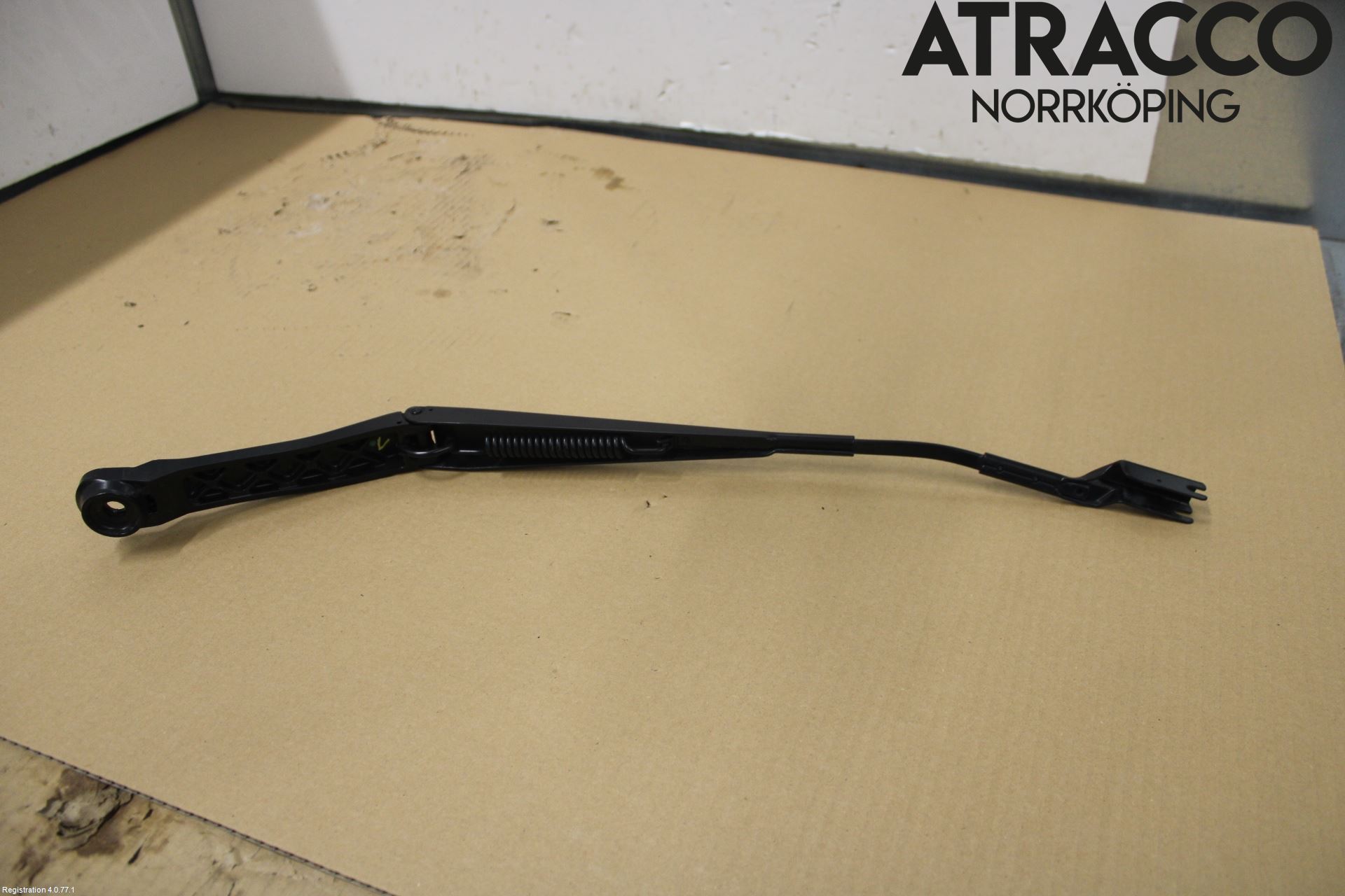 Jaguar E-PACE 17- Torkararm Armar Vindruta