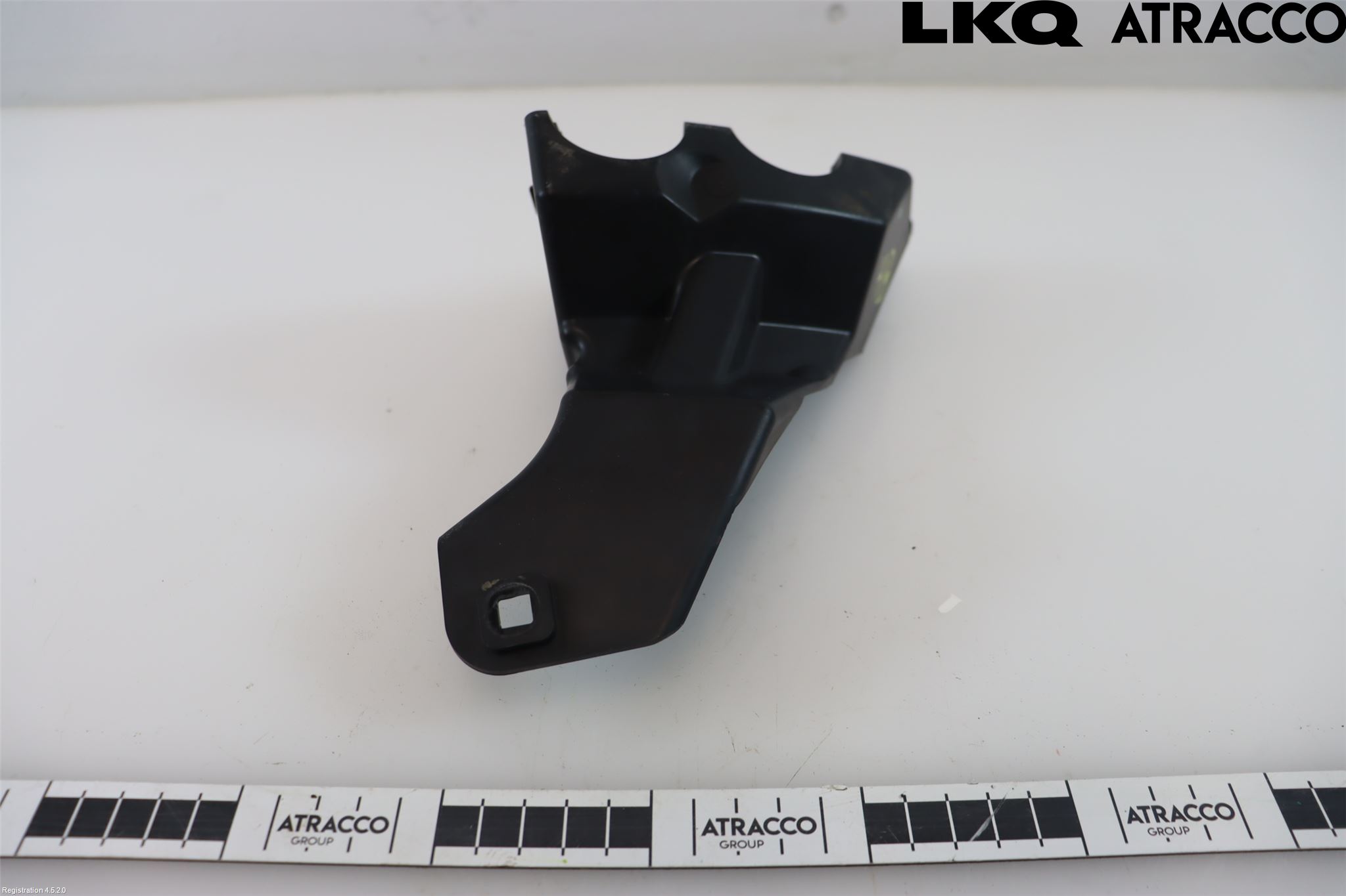 Volvo V70 05-08 Stötfångarfäste Bak Hö