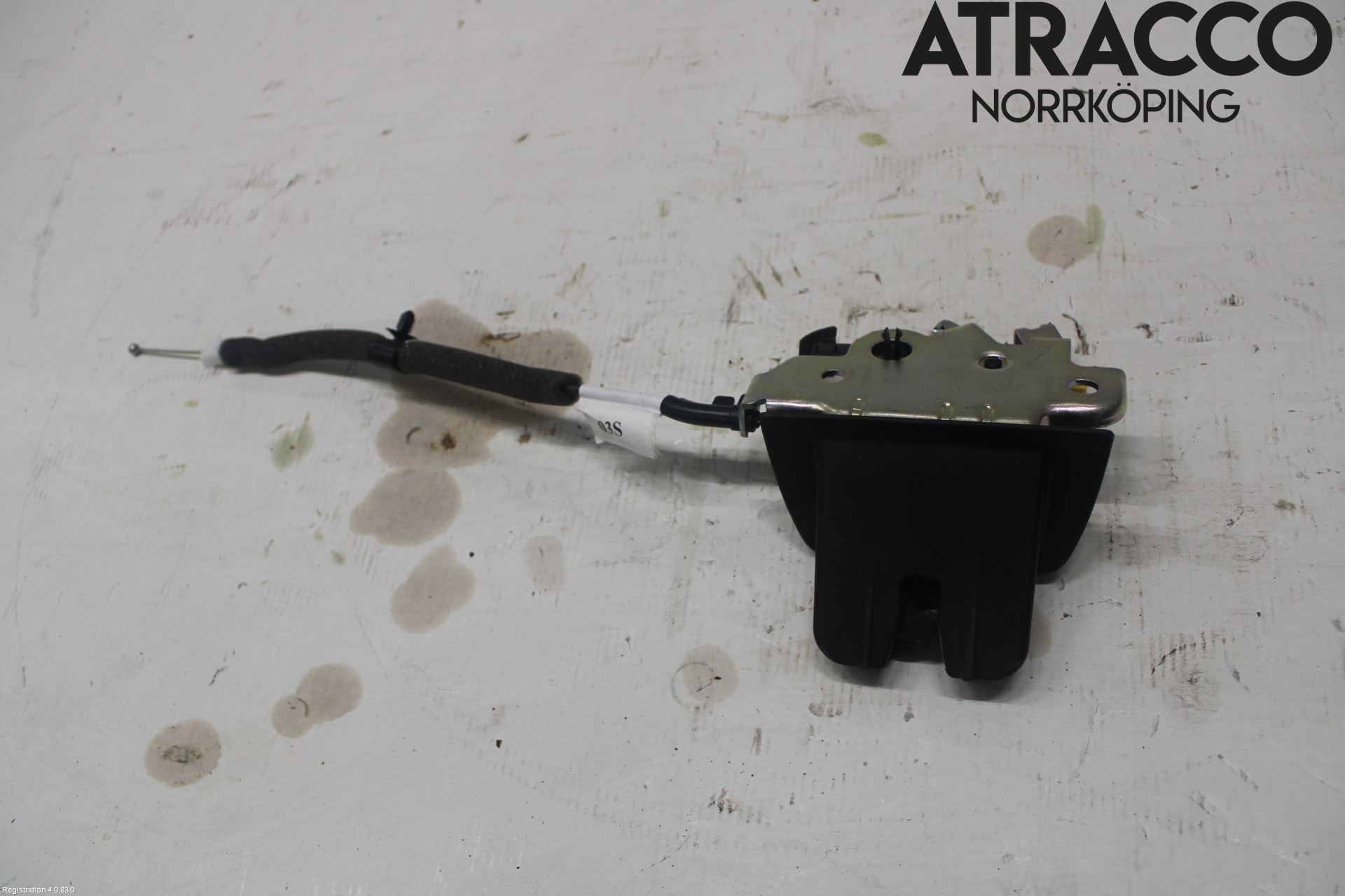 Audi A4/S4 B9 16-19 Låskista Baklucka