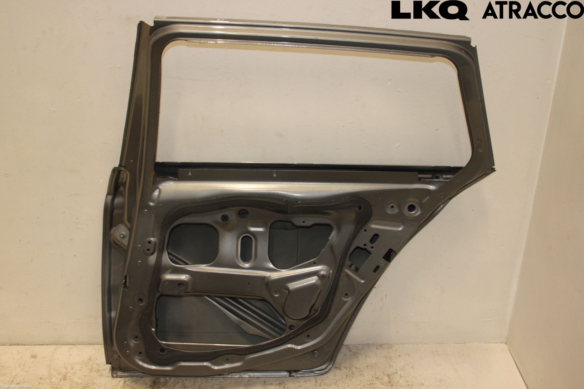 BMW 5 F10/F11/F18 09-17 Dörr Bak Höger