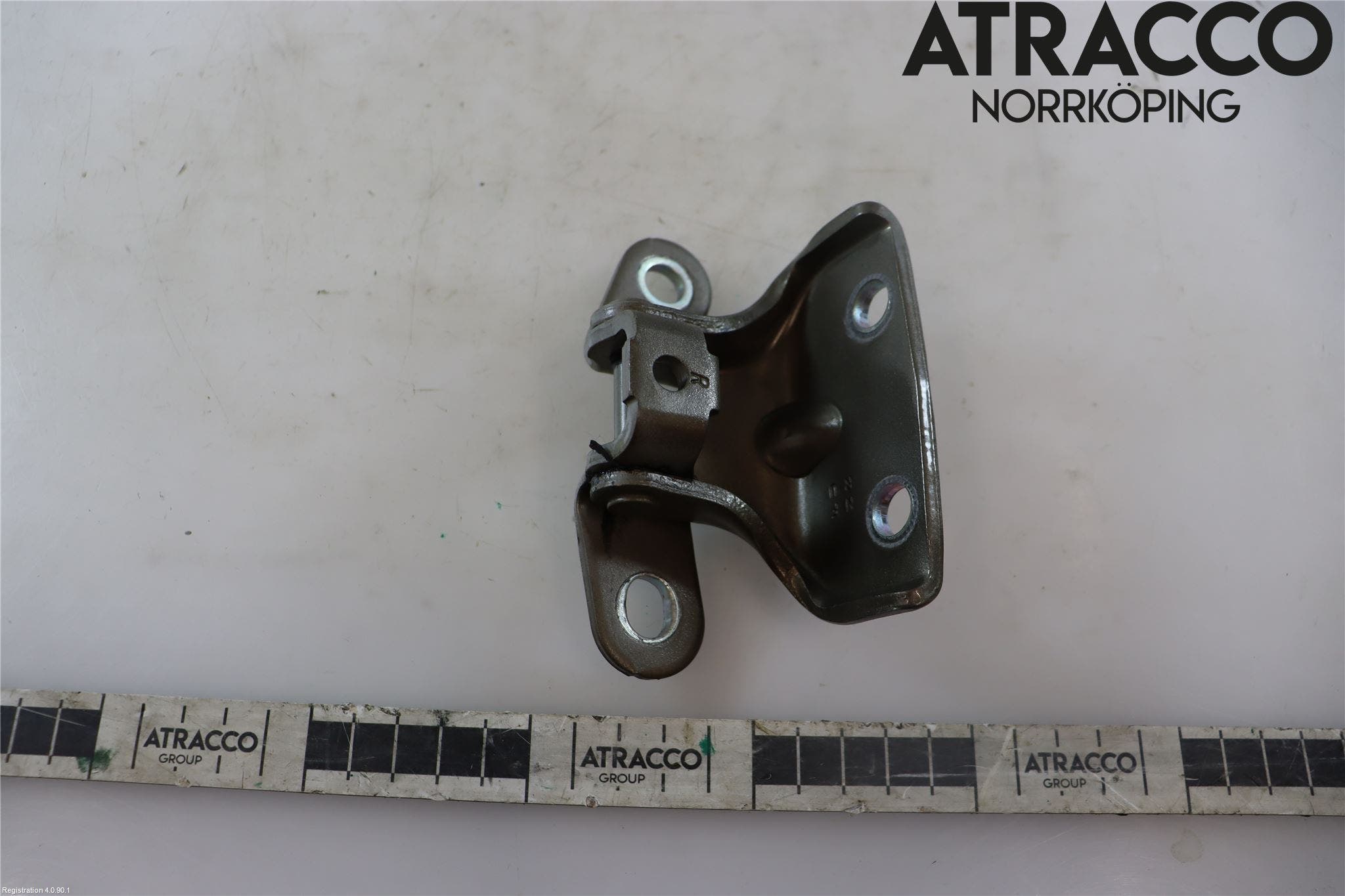 Hyundai i40 08-15 Dörrgångjärn