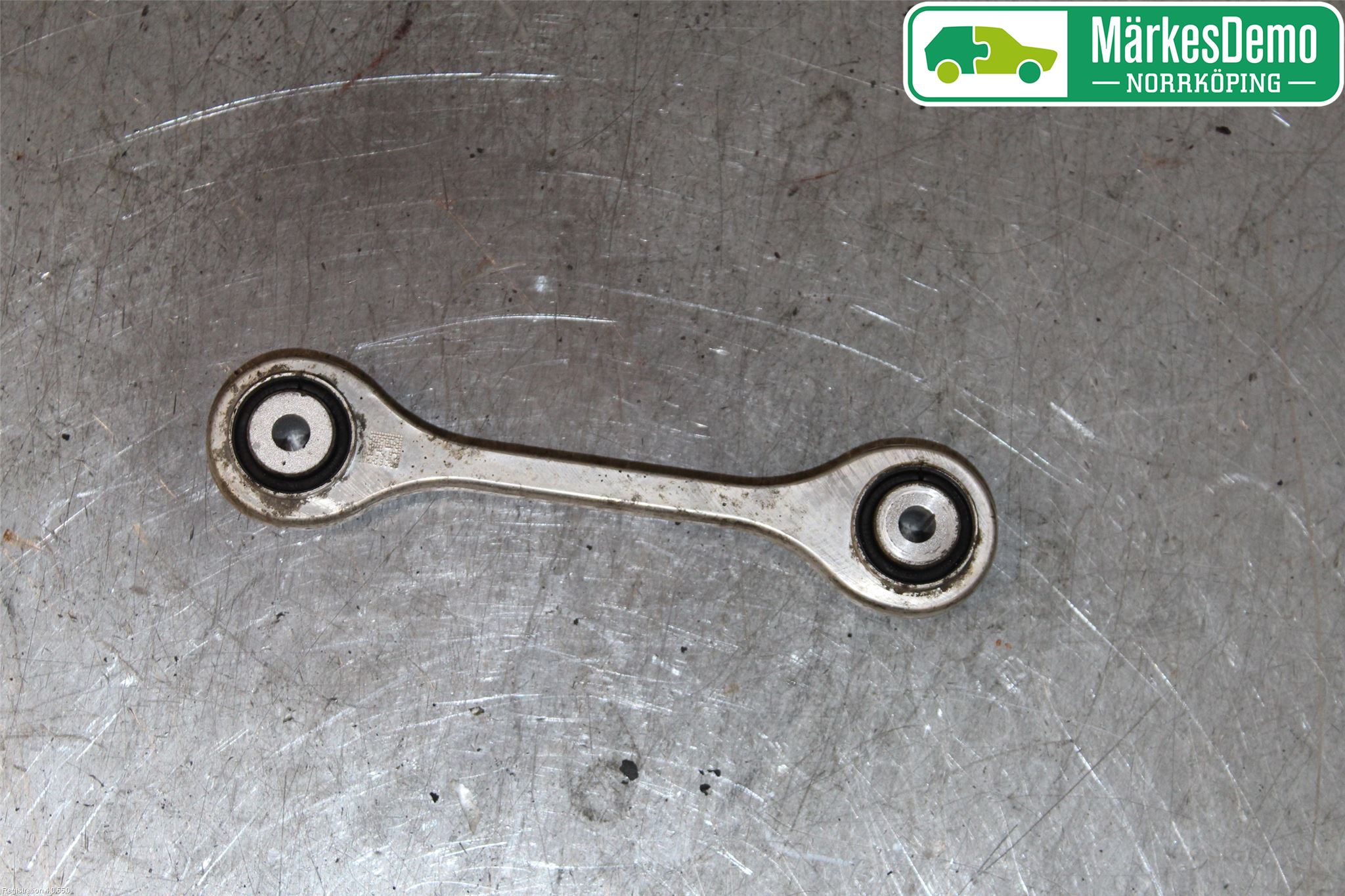 Audi A6 ALLROAD 12-18 Krängningshämmarstag Fram