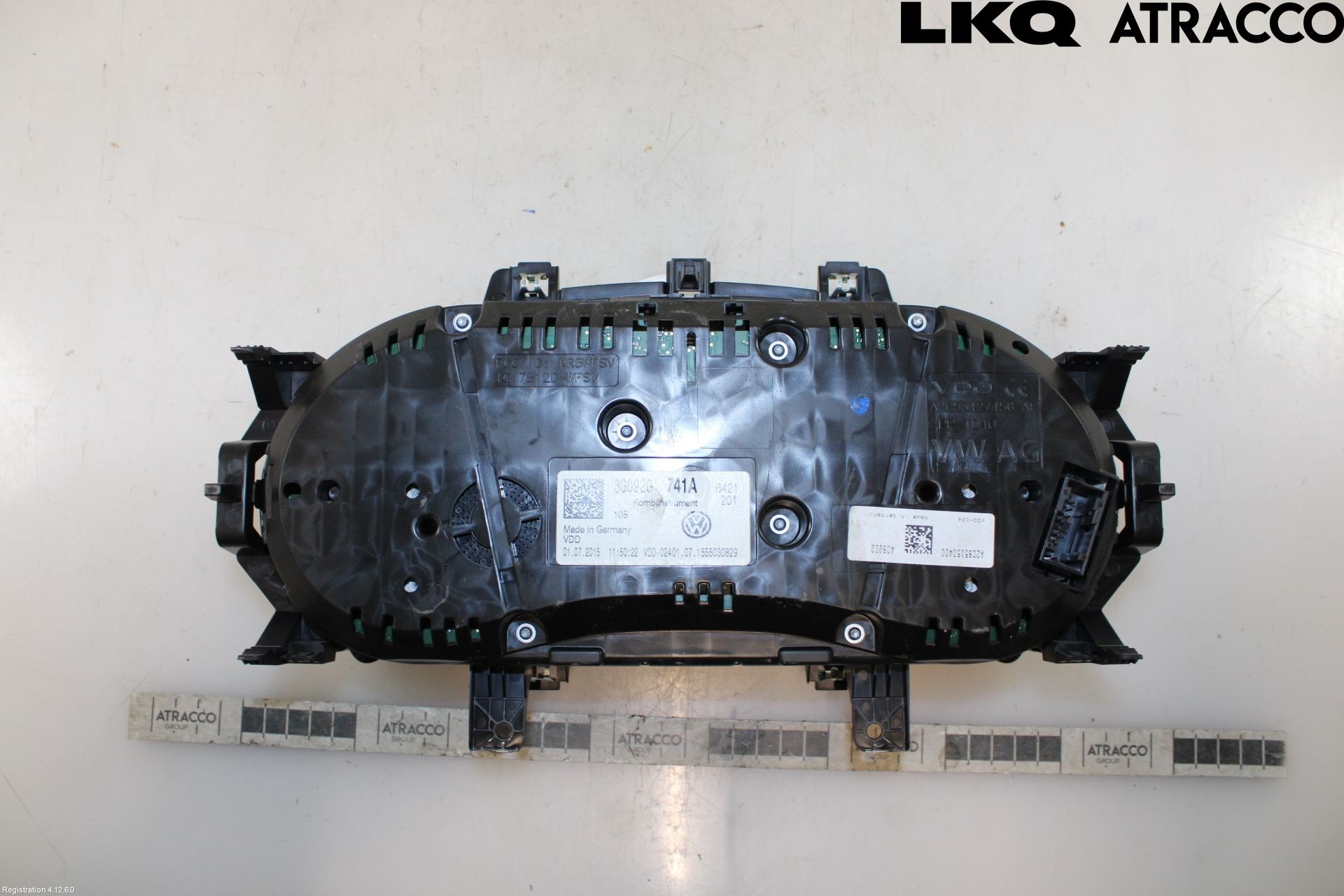 Volkswagen VW PASSAT 15-19 Instrument Komb