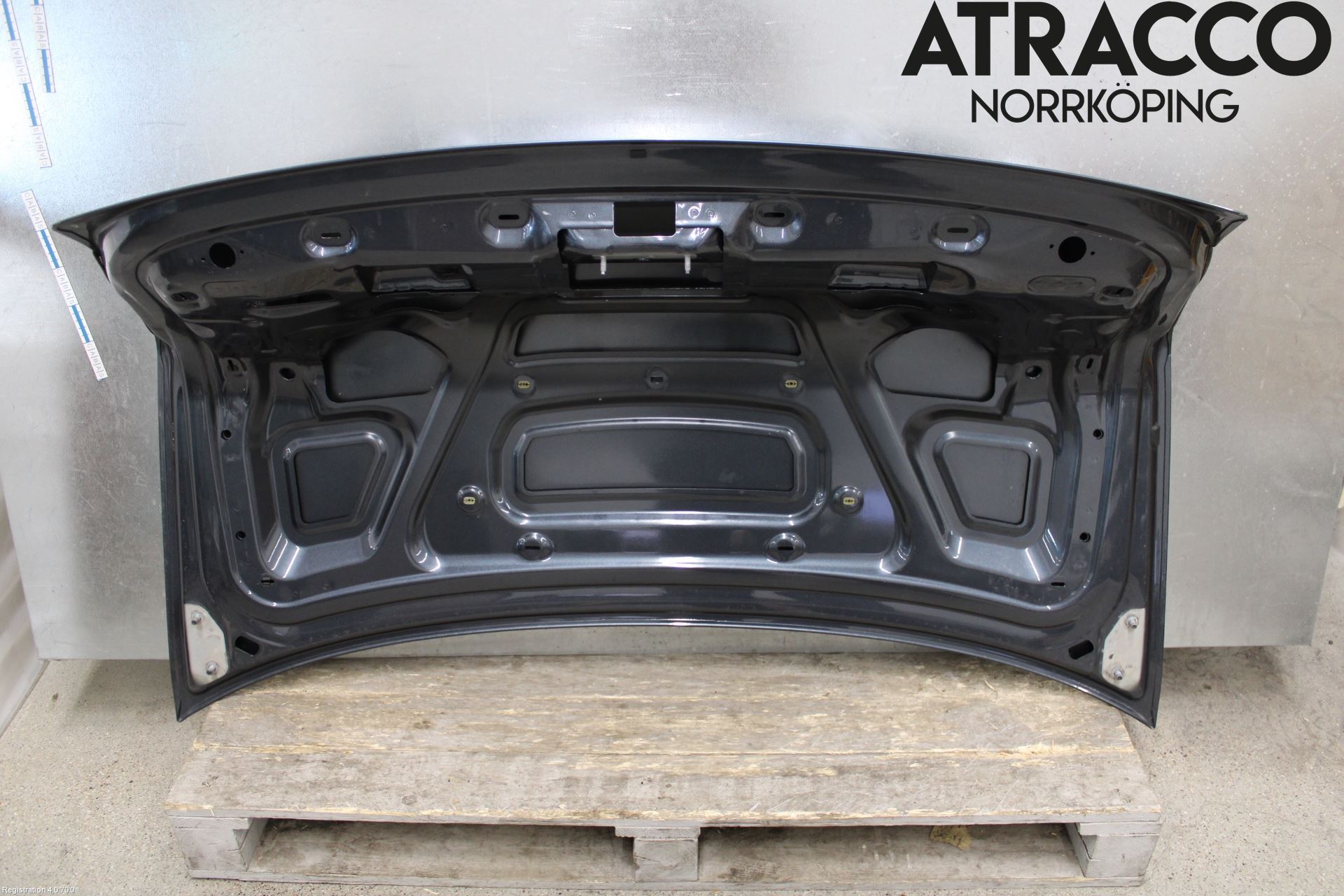 Audi A8/S8 4E  02-09 Baklucka (Ej Med Ruta)