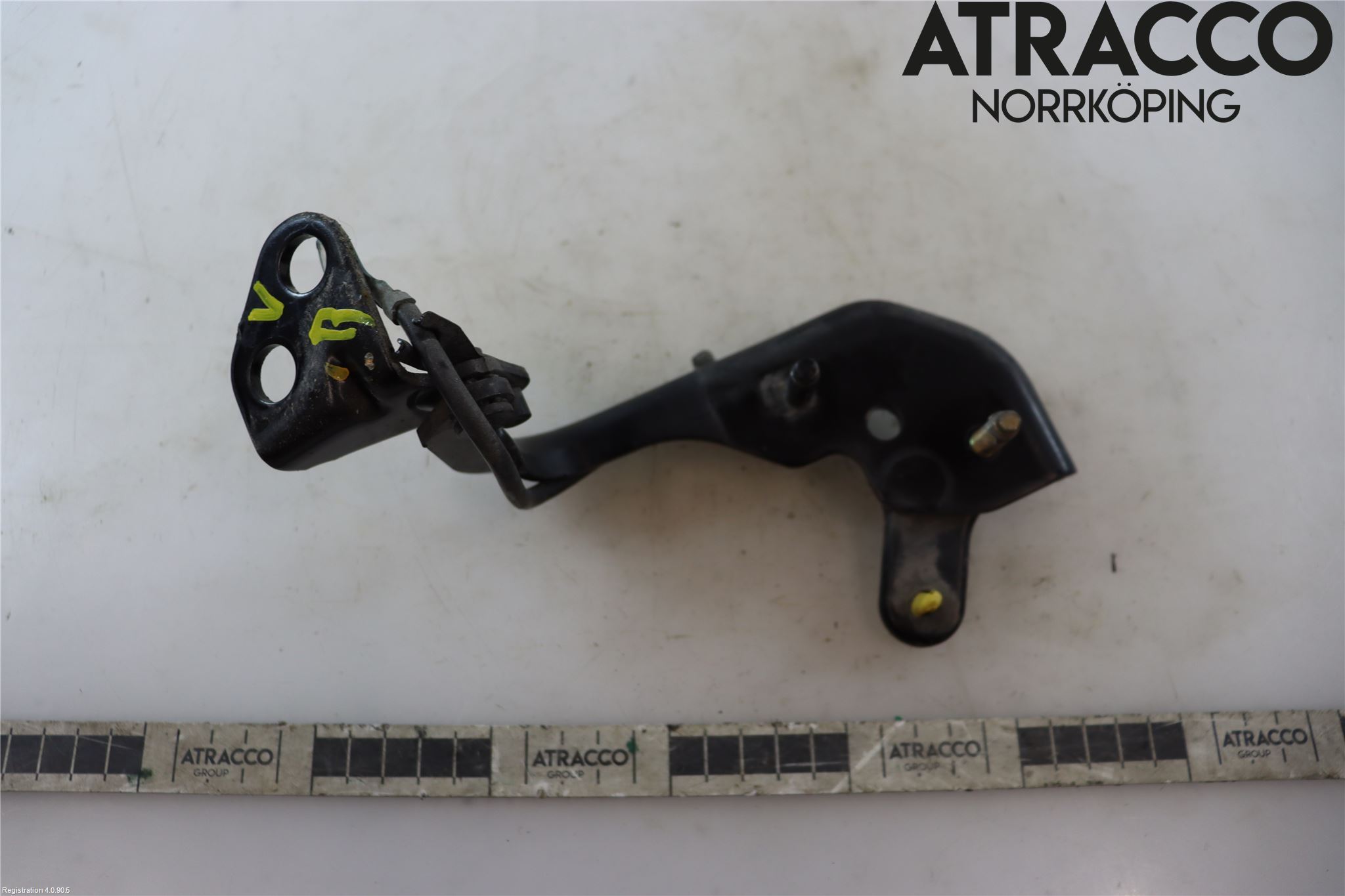 Jaguar F-PACE Bakluckegångjärn Vä