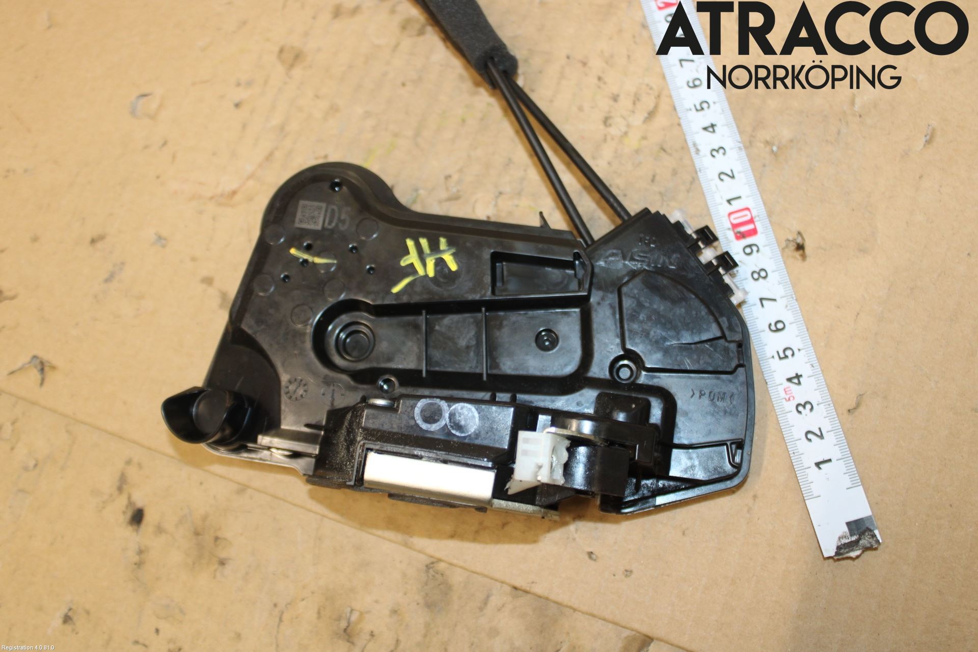 Toyota COROLLA 19- Låskista-Dörrlås