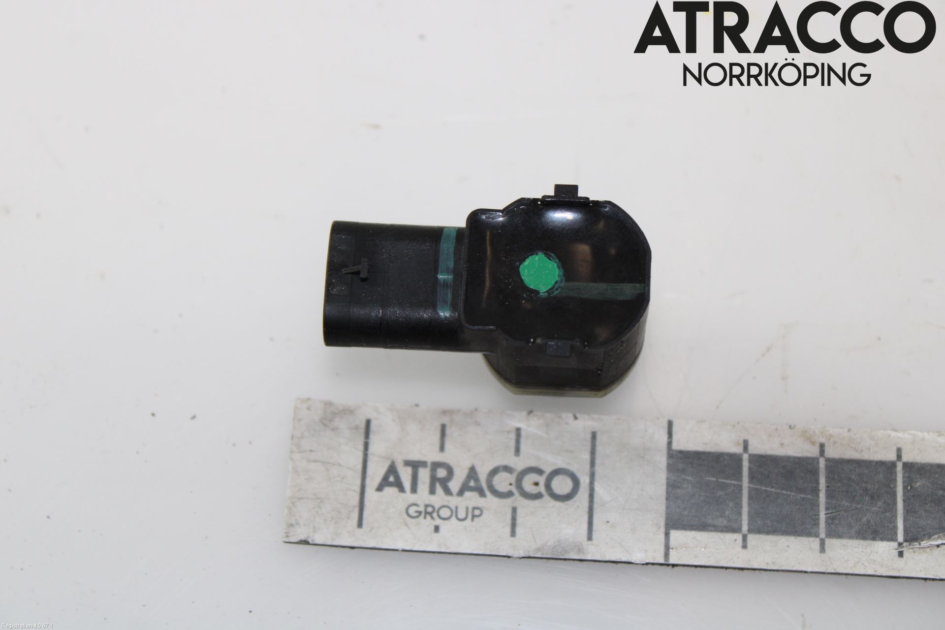 Jaguar XE (X760) 15-24 Parkeringshjälp Backsensor