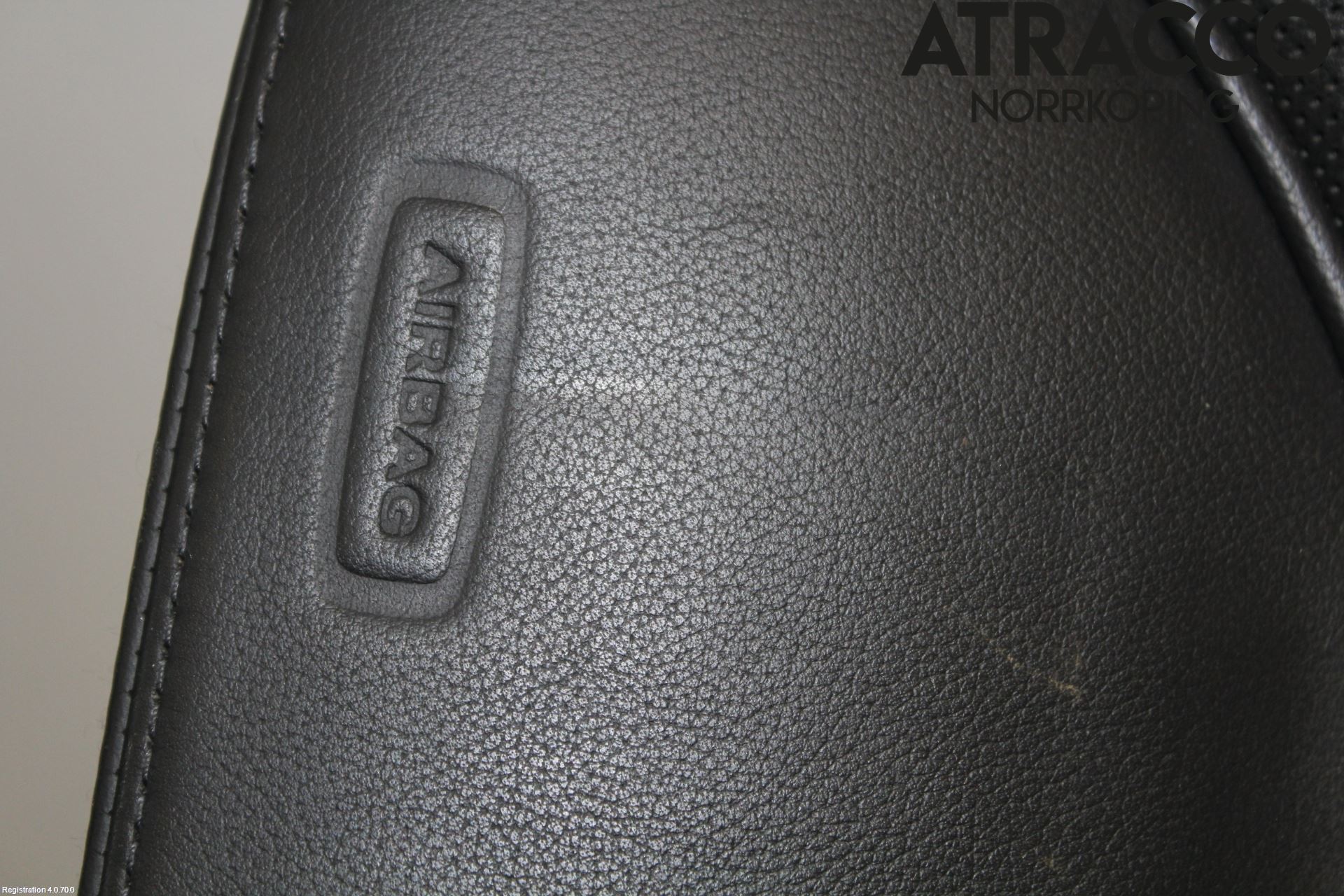 Audi A8/S8 4E  02-09 Inredning Ryggdyna Bak