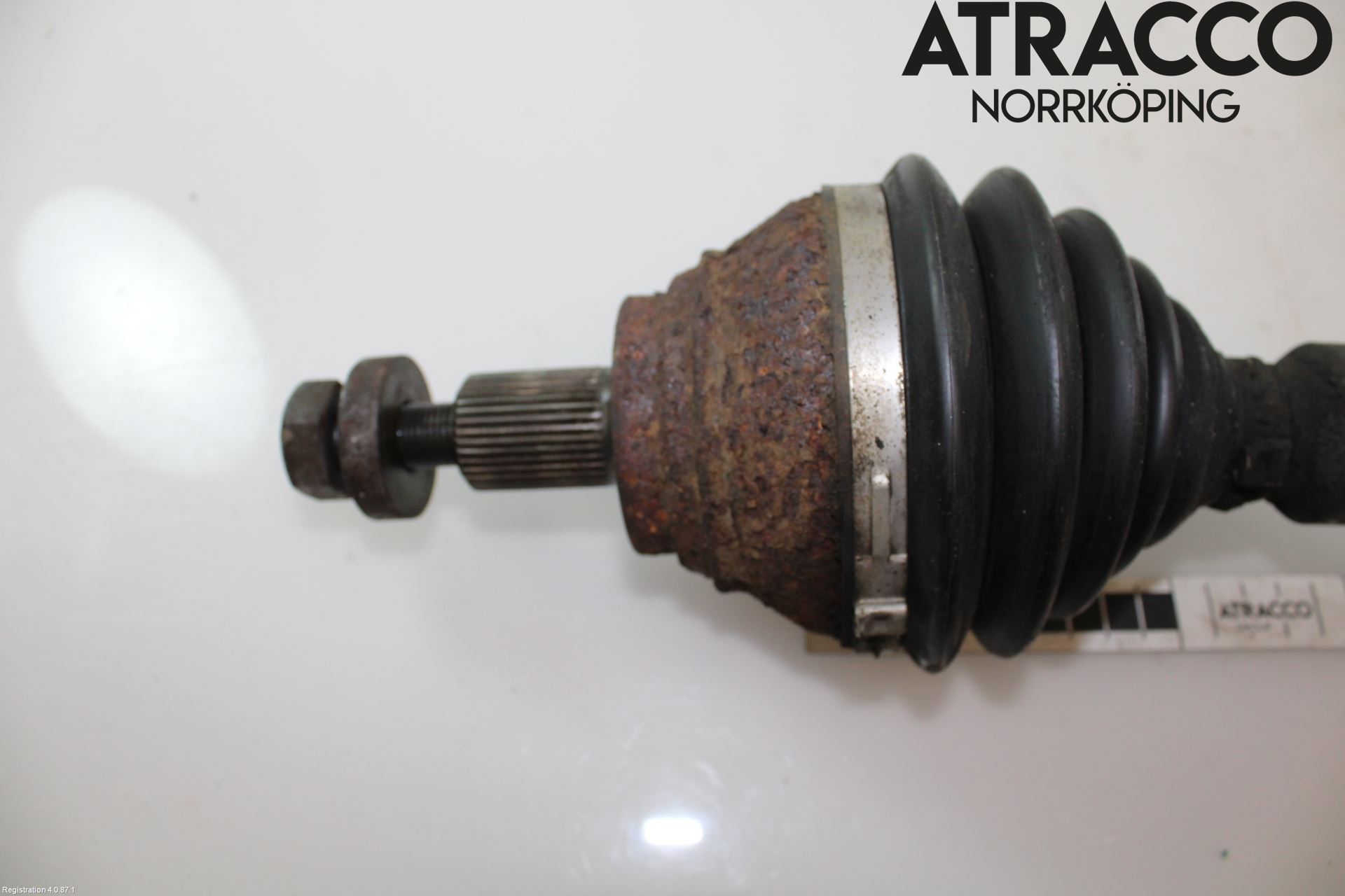 Audi A3/S3 05-13 Drivaxel Fram Höger
