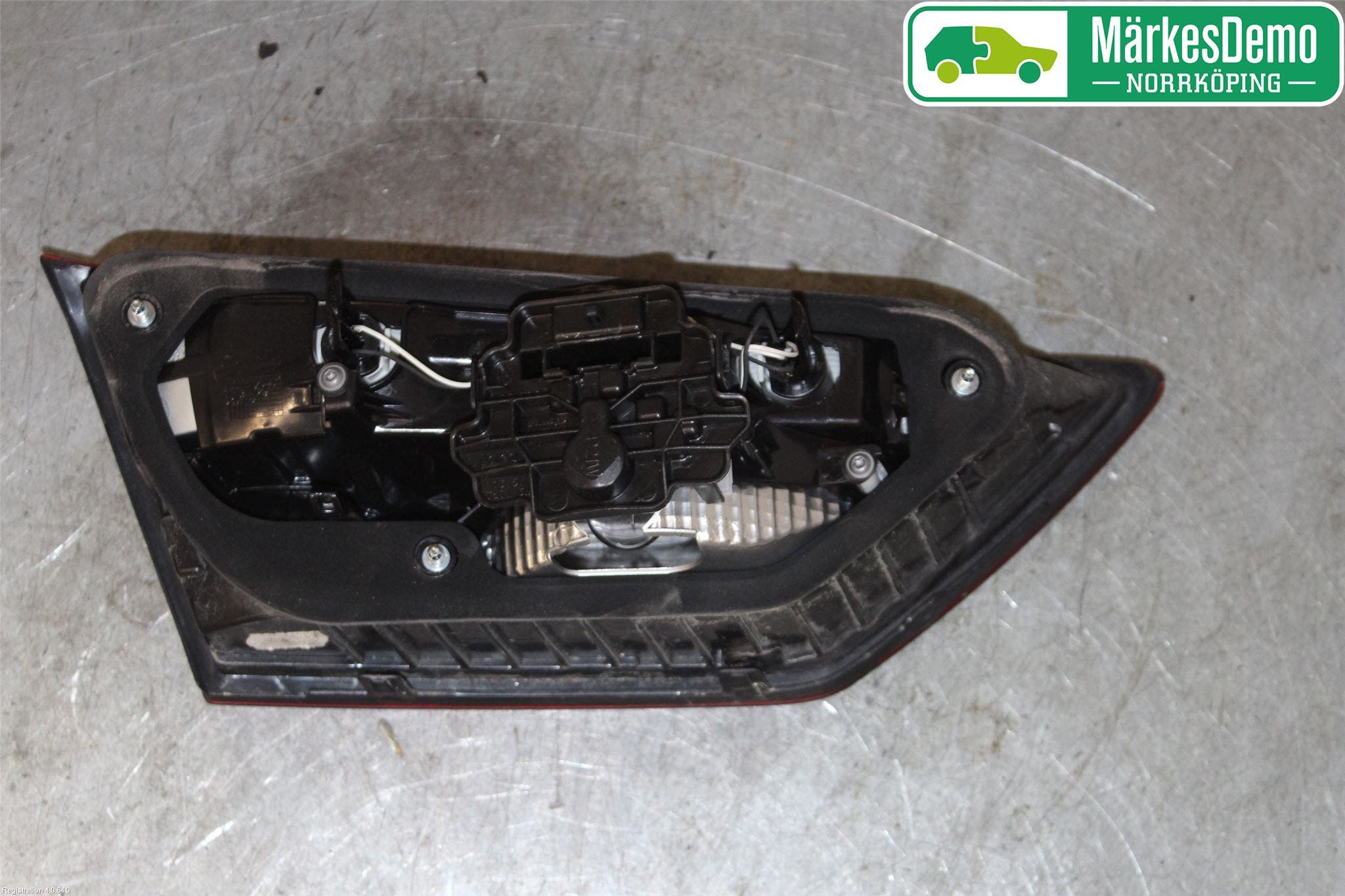 Seat LEON 13-20 Bakljus Lucka Hö