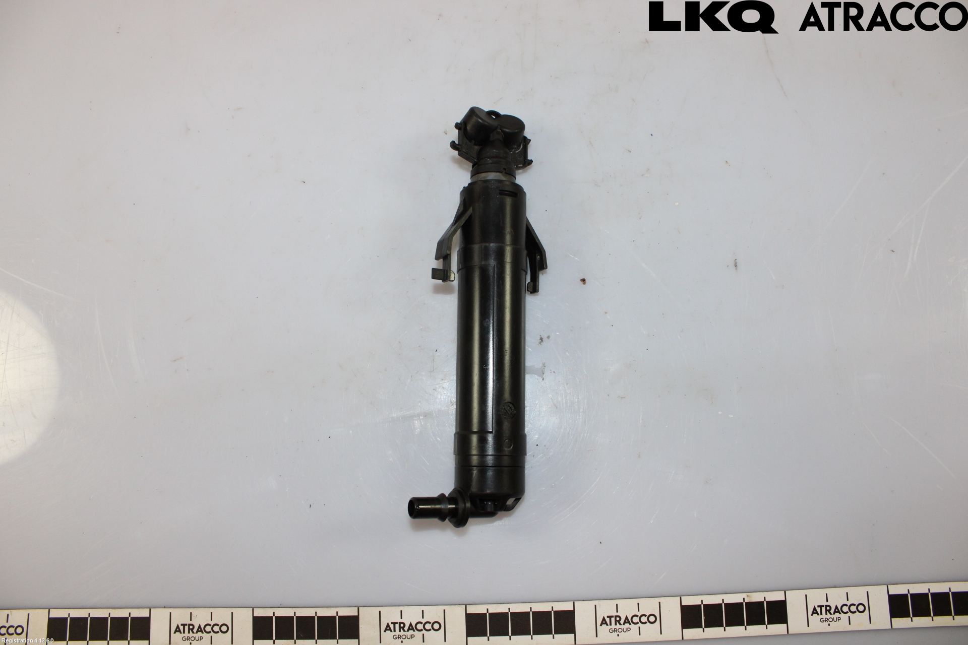 Volkswagen VW PASSAT 11-14 Spolarmunstycke Strålkastare