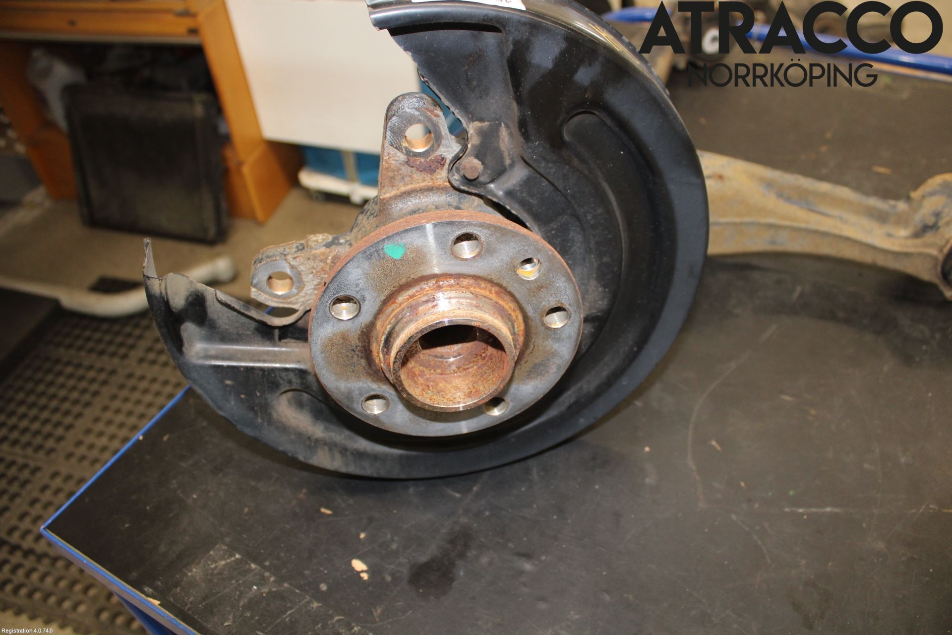 Volkswagen VW TRANSP/CARAVELLE (T6) 16-22 Bärarm Bak Höger