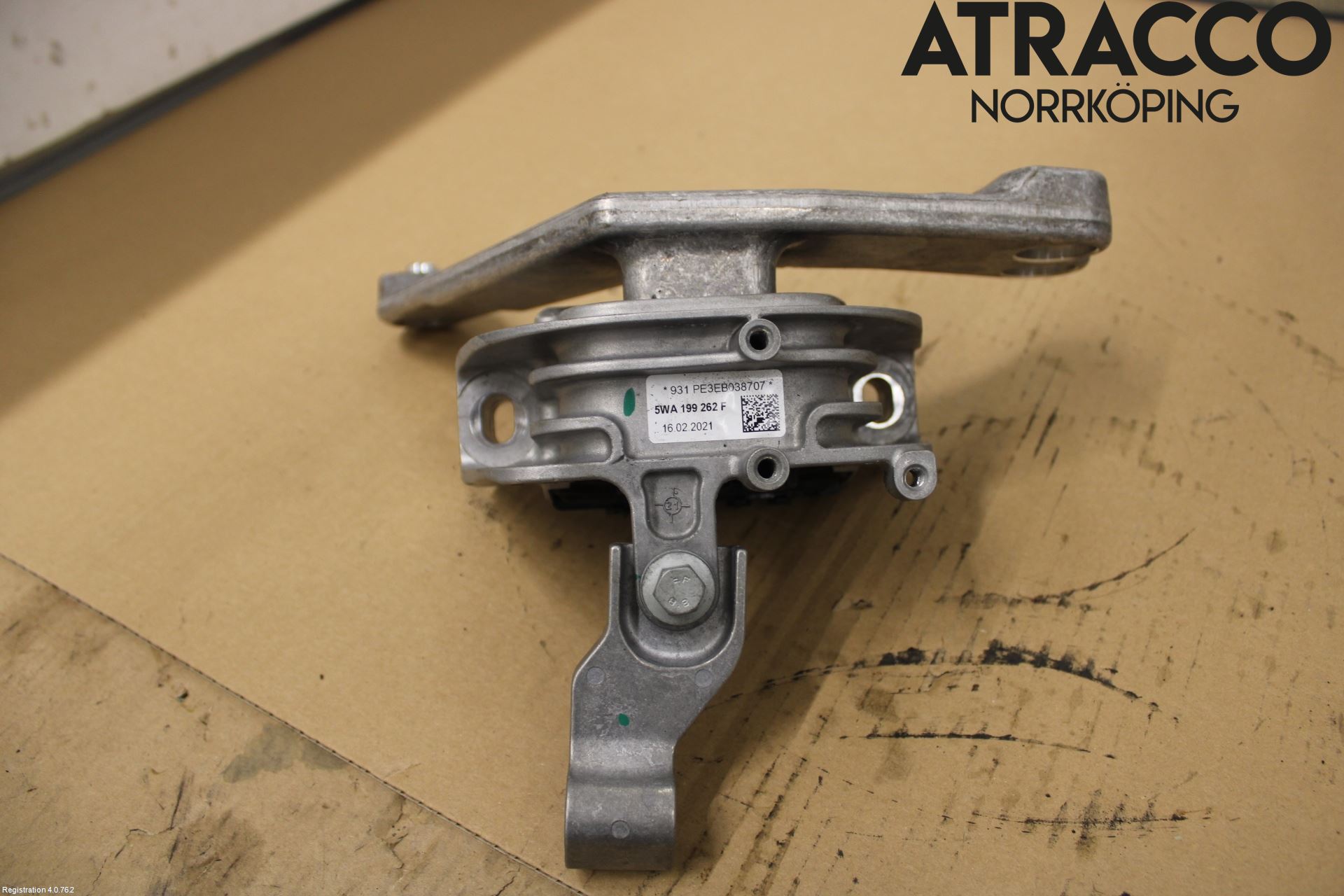 Volkswagen VW ARTEON 17- Motorfäste