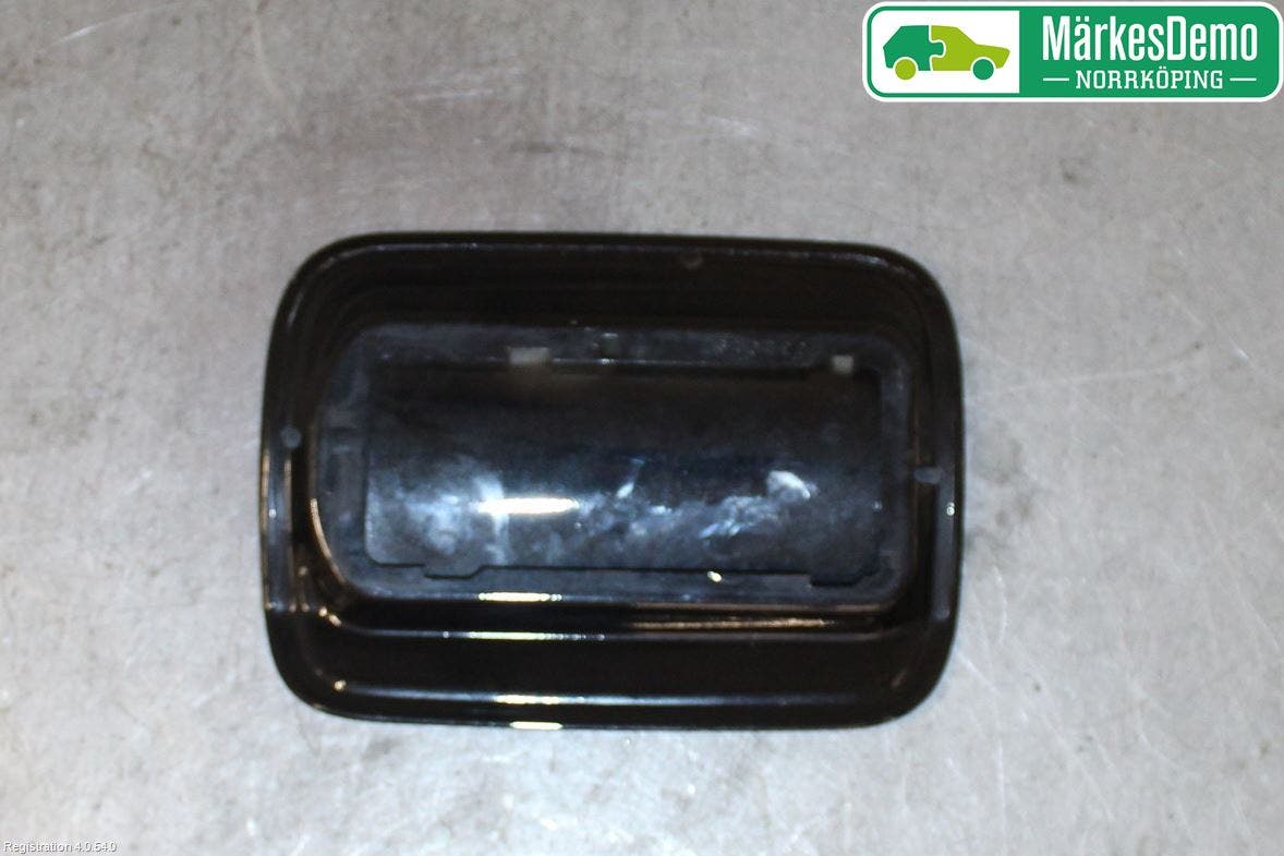 BMW X6 E71/E72 08-14 Tanklucka