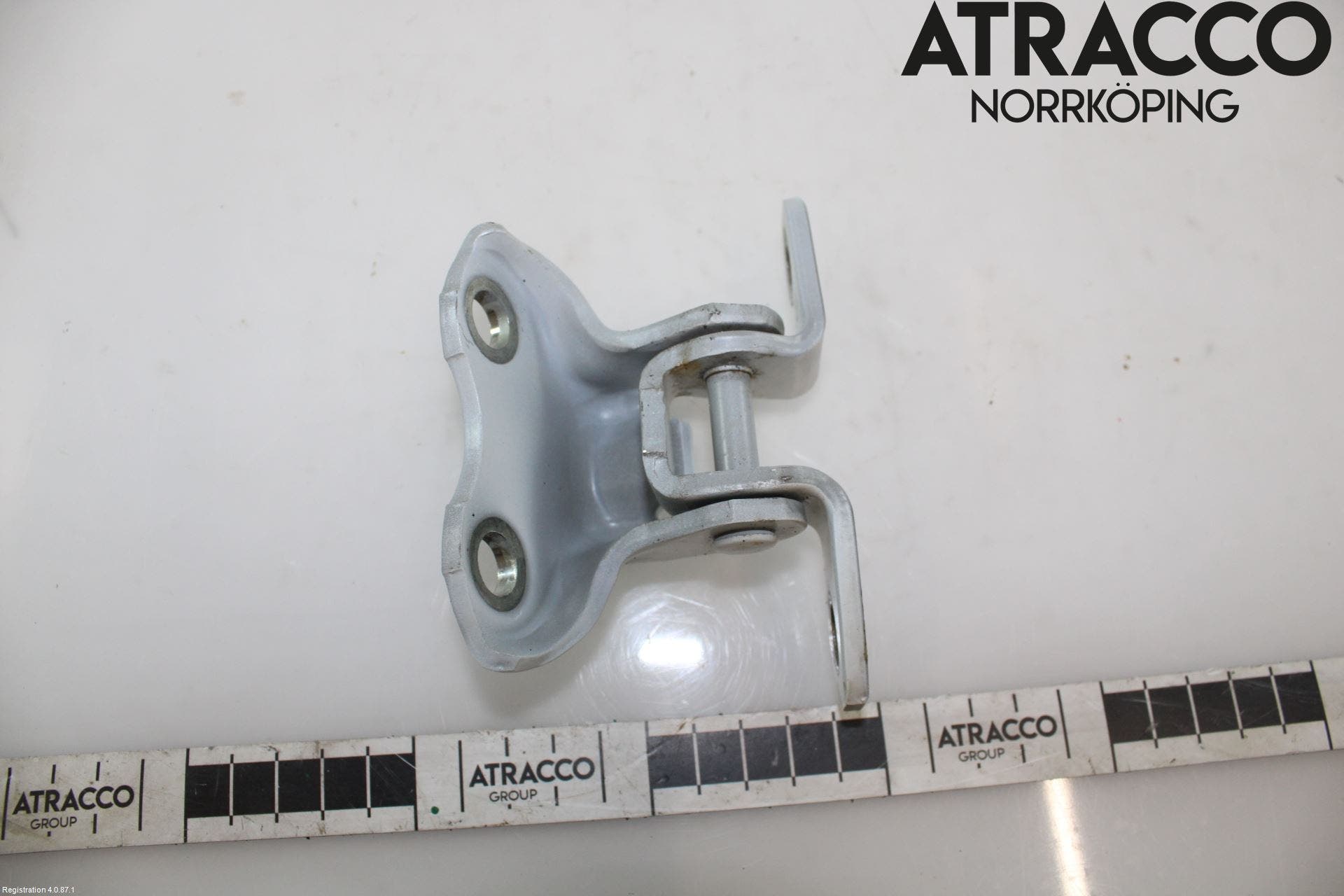 Toyota VERSO 09-18 Dörrgångjärn