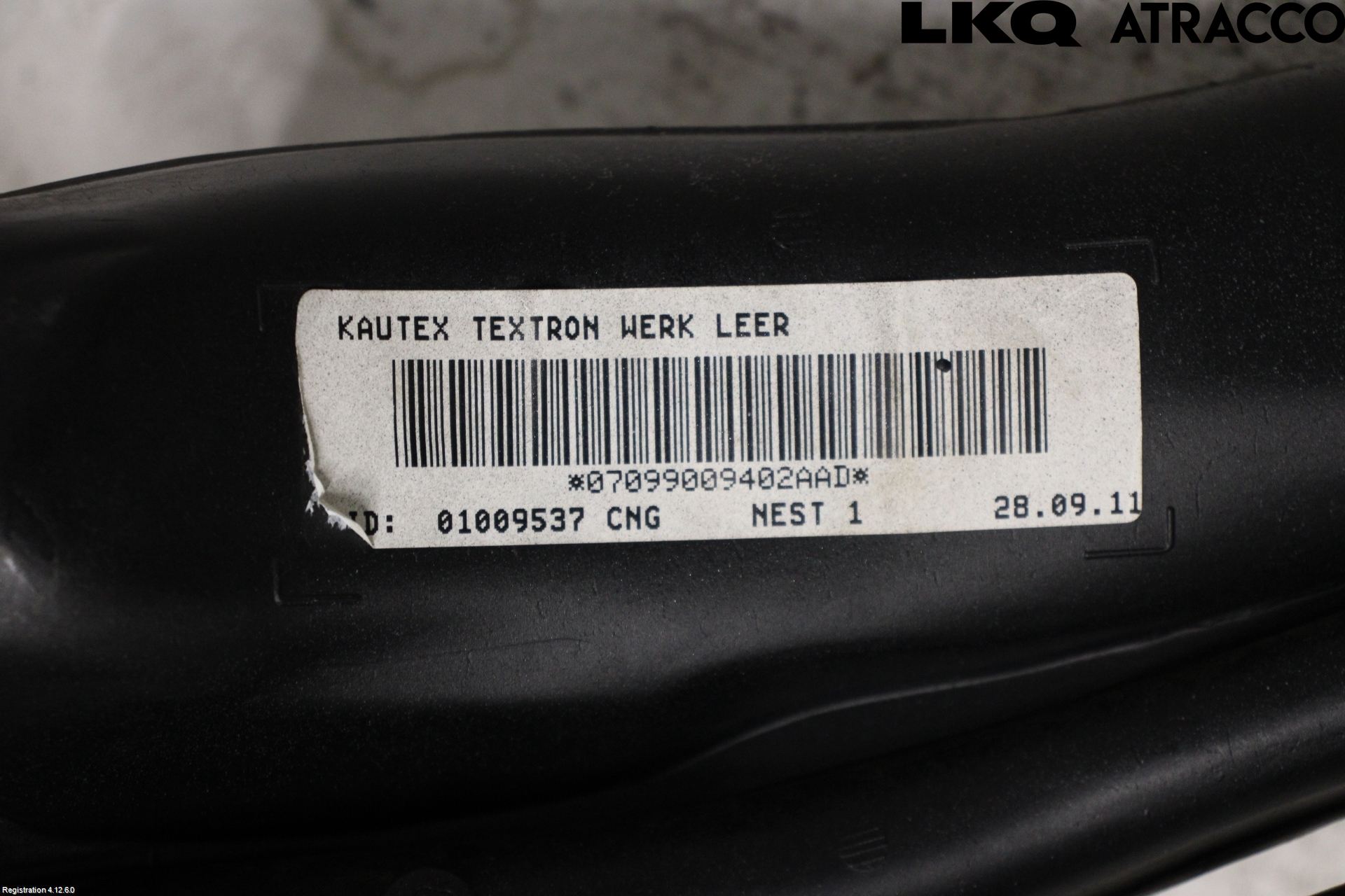 Volkswagen VW PASSAT 11-14 Bränsletank