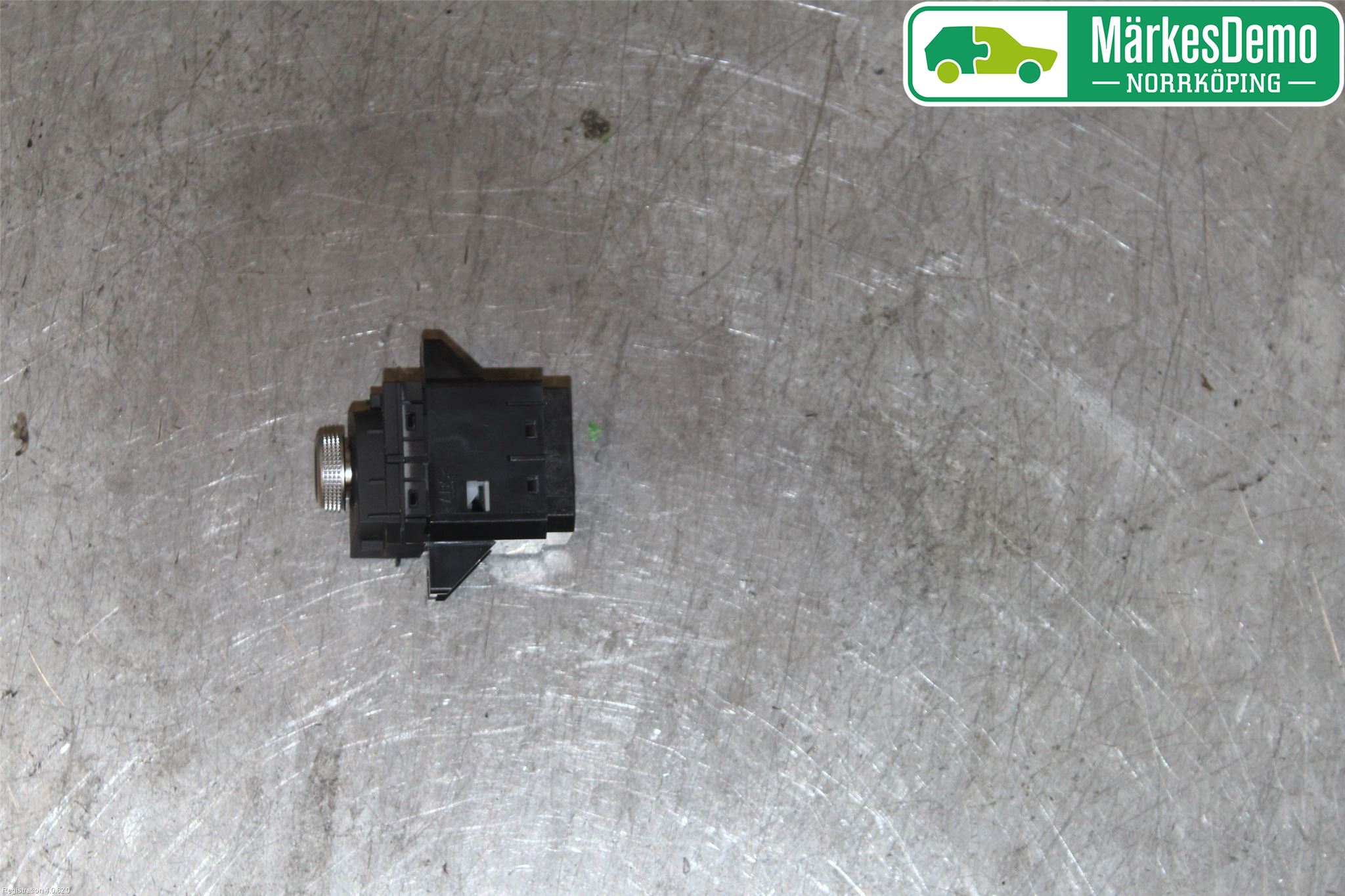 Audi A4/S4 B9 20- Strömställare Fader-Högtalare