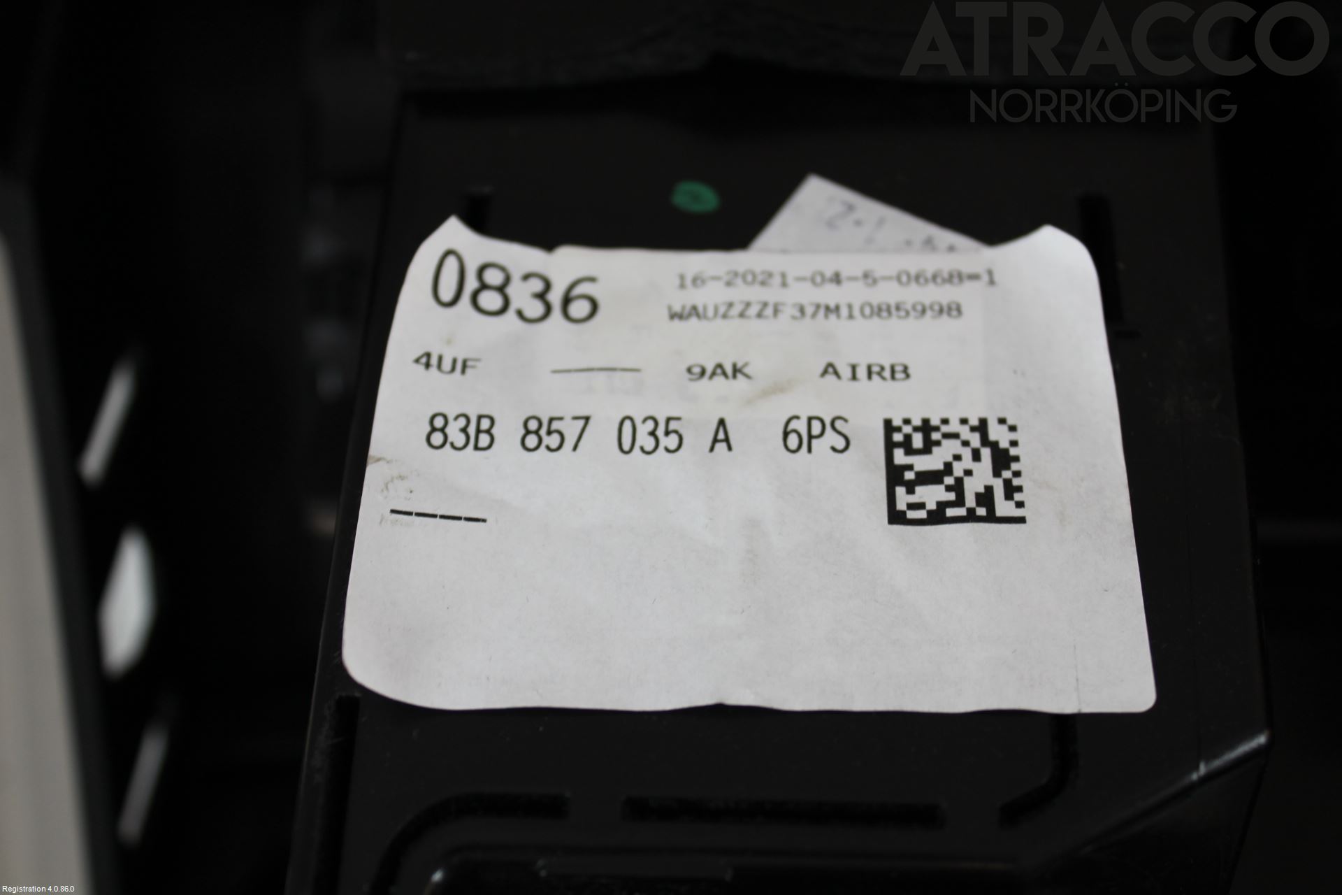 Audi Q3 F3 19- Handskfack