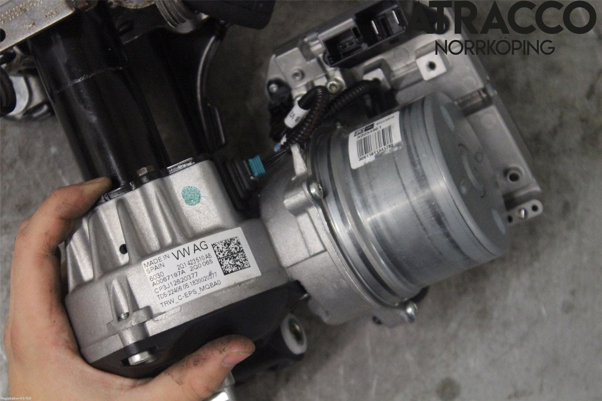 Volkswagen VW POLO VI 18->> Rattaxelagg Med Inb Servo