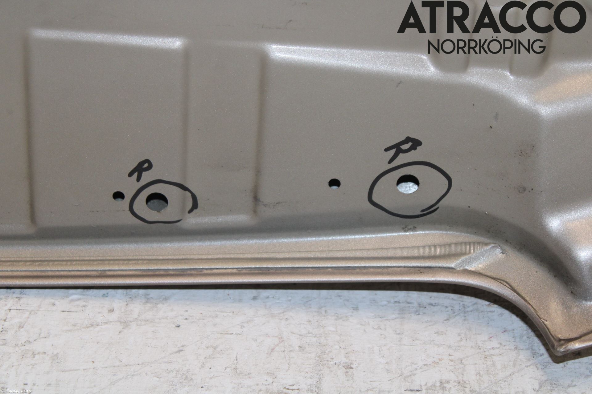 Nissan NOTE E11 06-14 Huv Fram