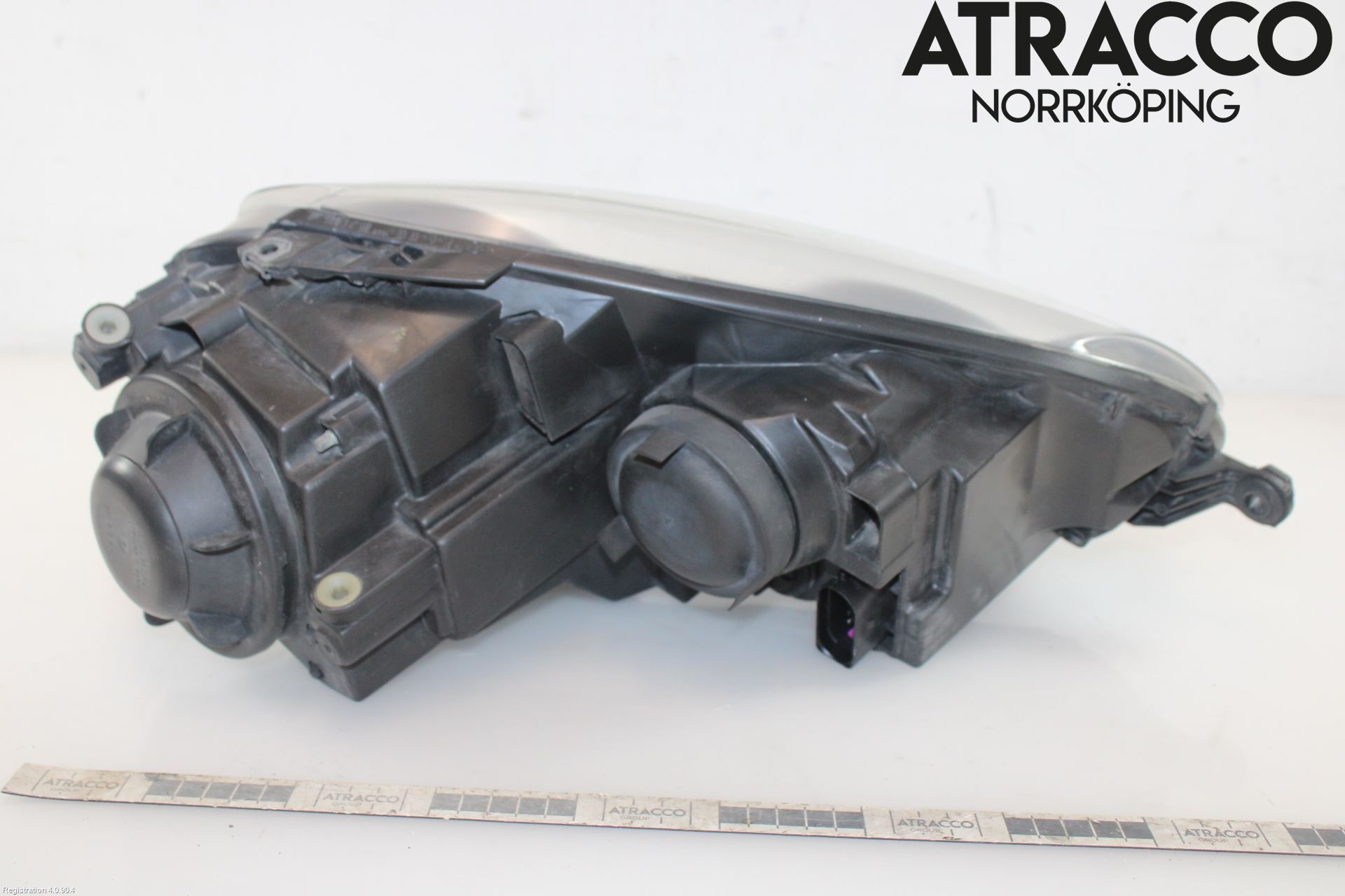 Volkswagen VW GOLF V 04-09 Strålkastare Vänster