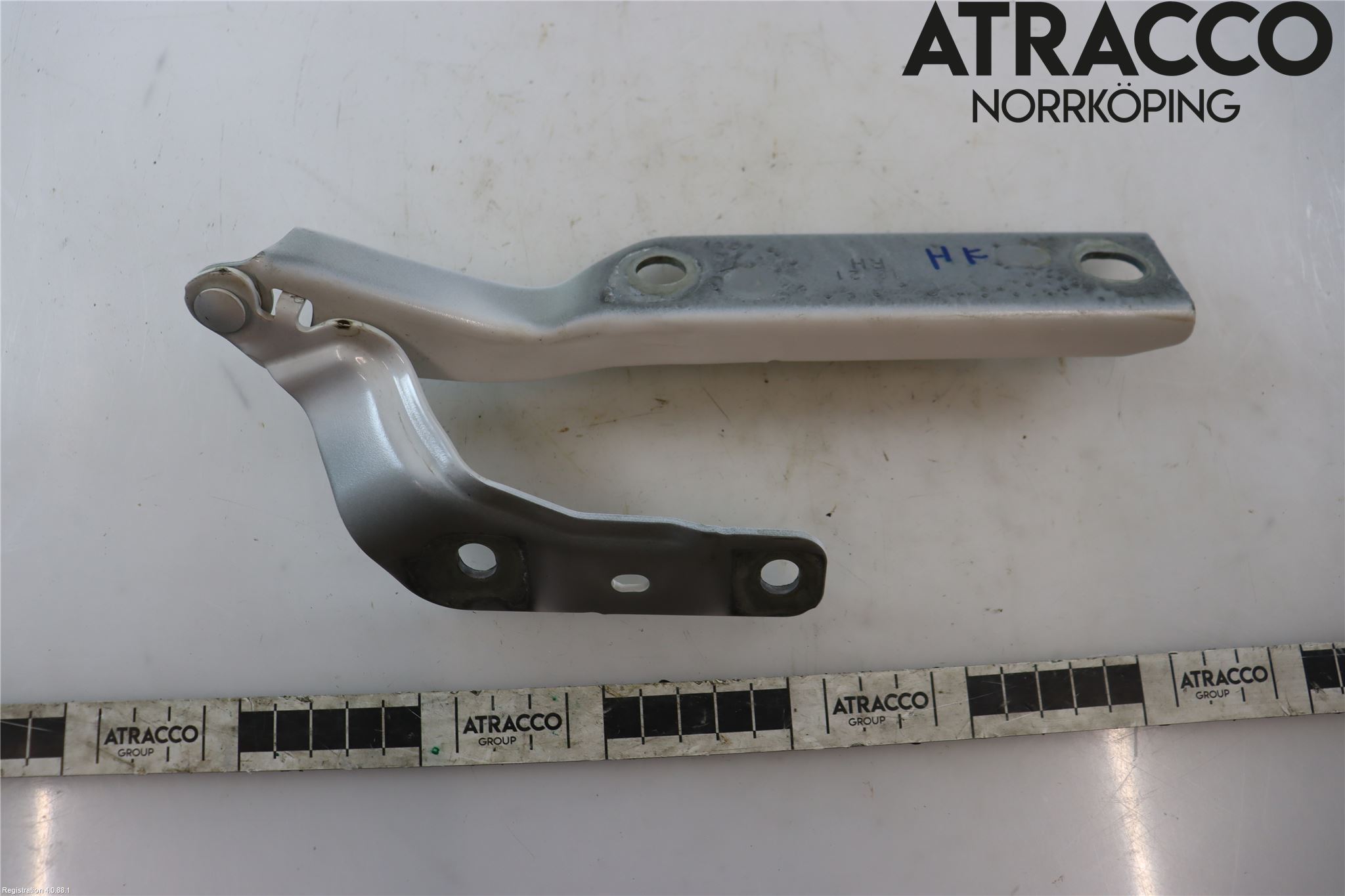 Seat LEON 20- Huvgångjärn