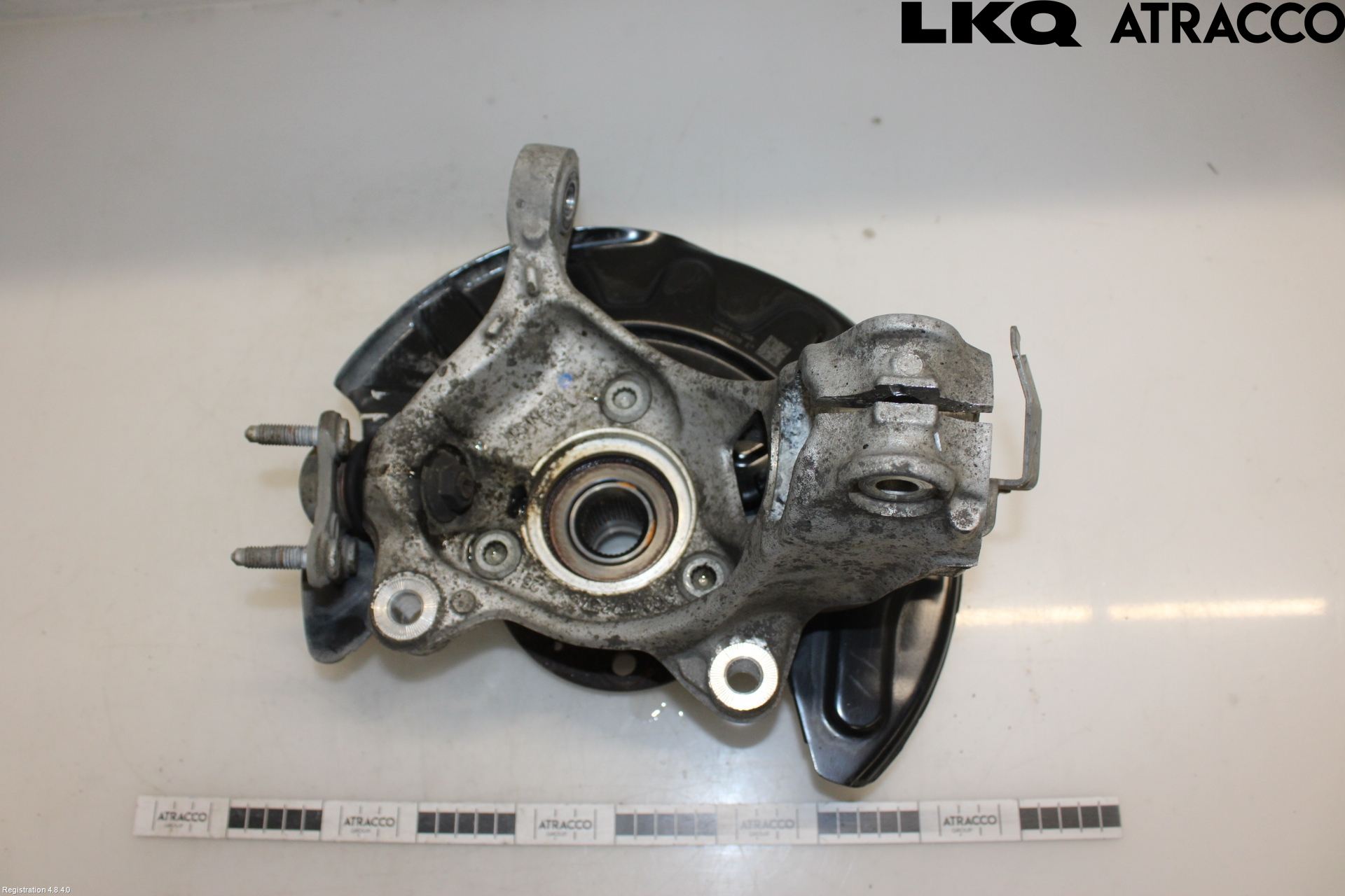Volkswagen VW PASSAT 20-24 Styrspindel Lagerhus Vä
