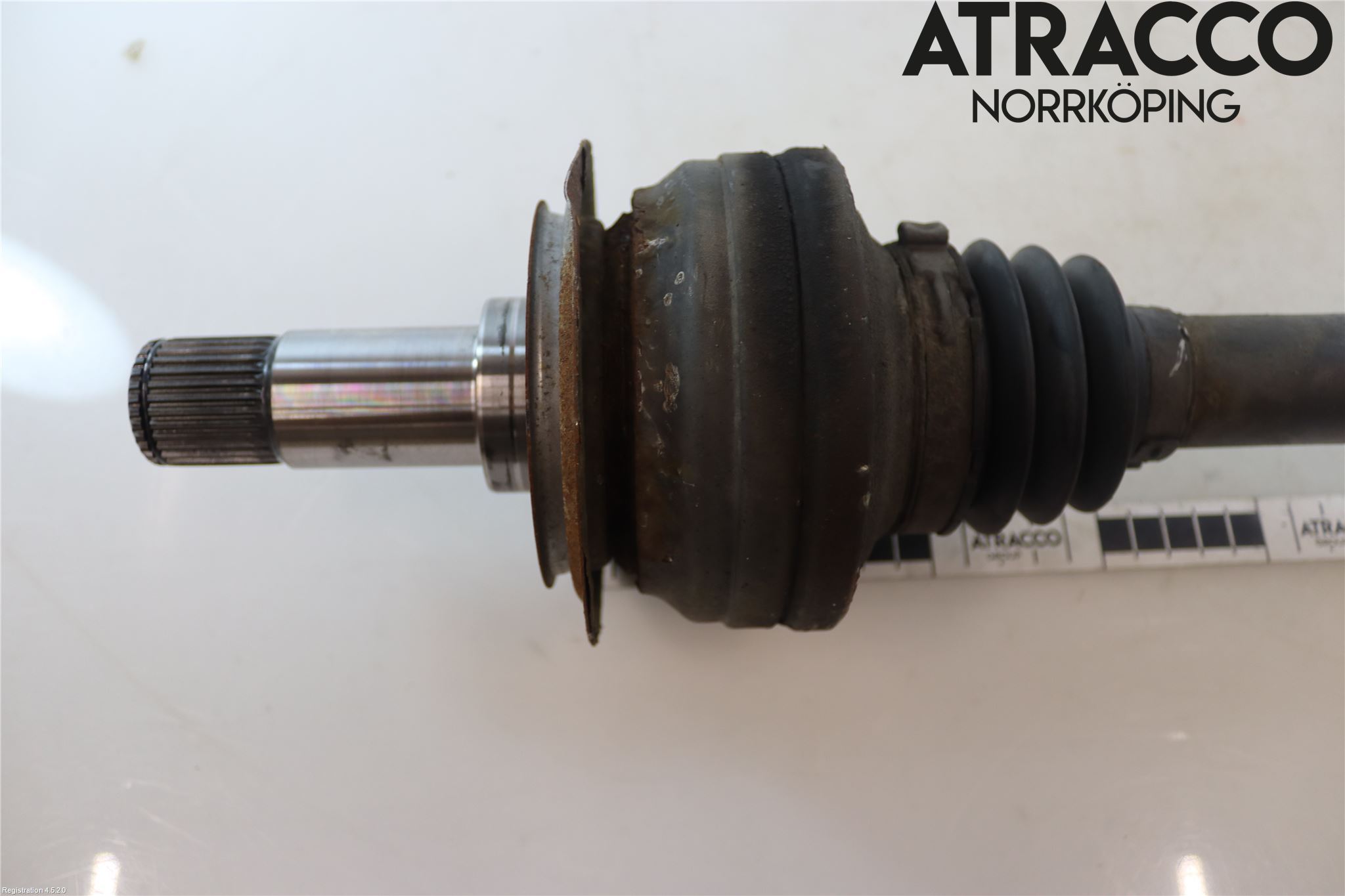 Mercedes-Benz MB CLS (C218/X218) 11-17 Drivaxel Bak Vänster
